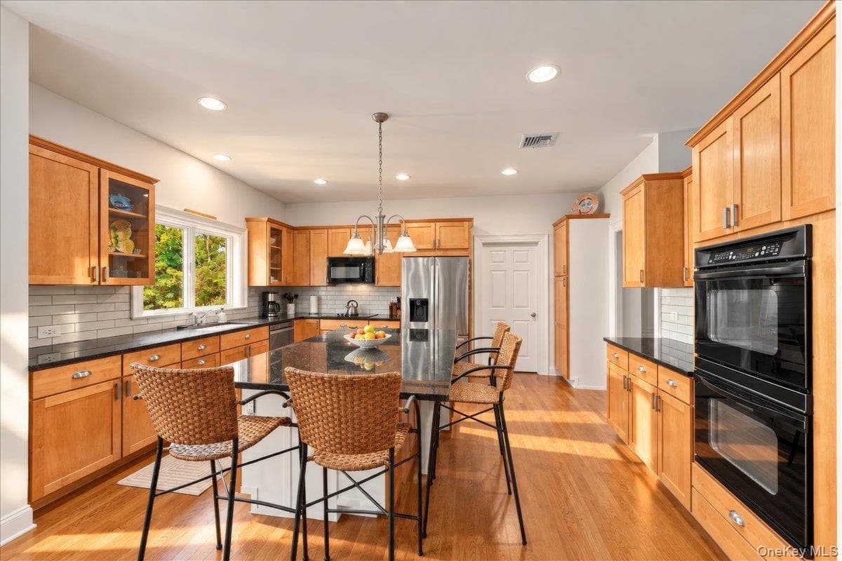 295 Spring Pond Road thumbnail 6