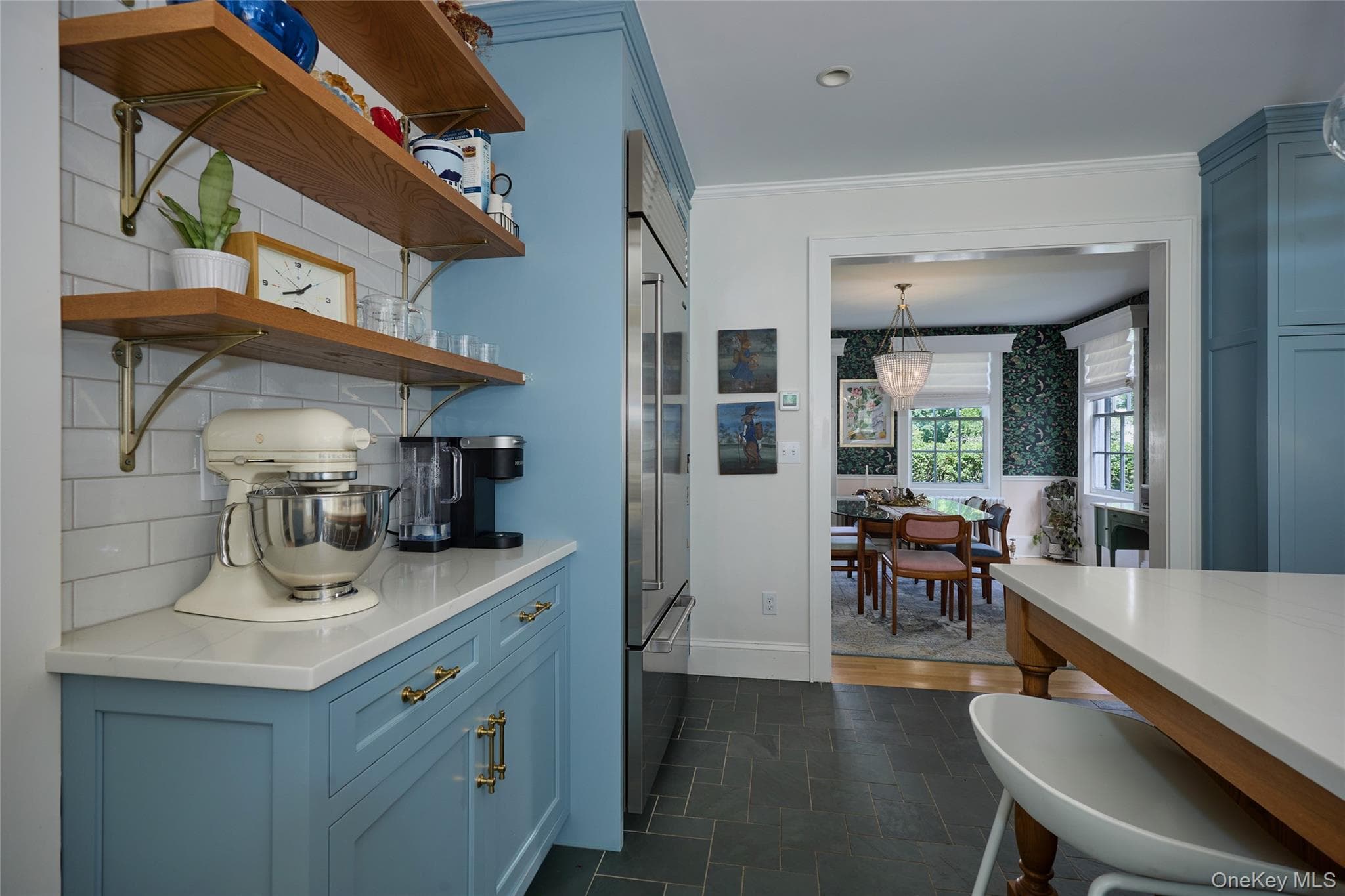 111 Washington Spring Road thumbnail 9
