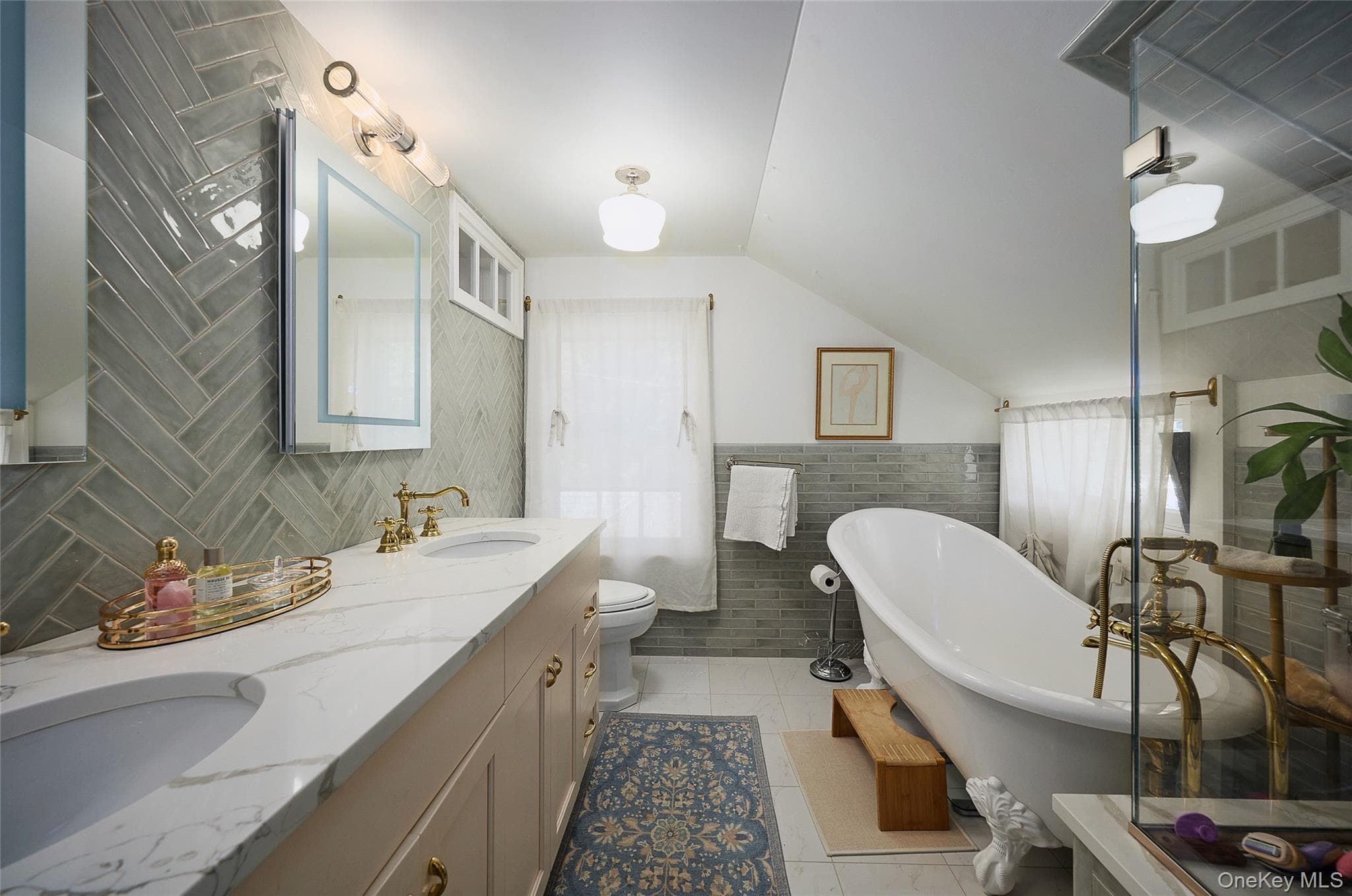111 Washington Spring Road thumbnail 19