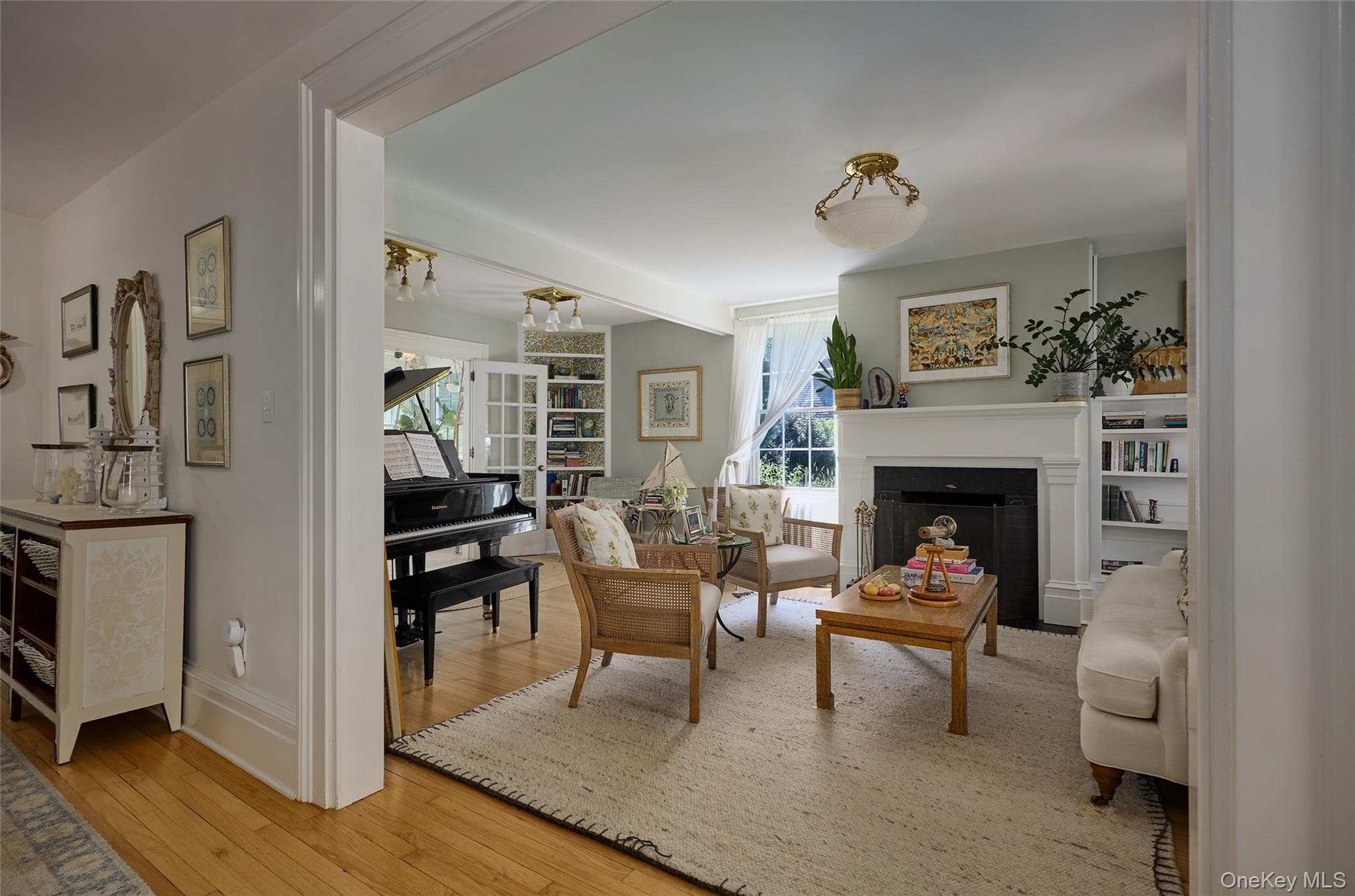 111 Washington Spring Road thumbnail 5