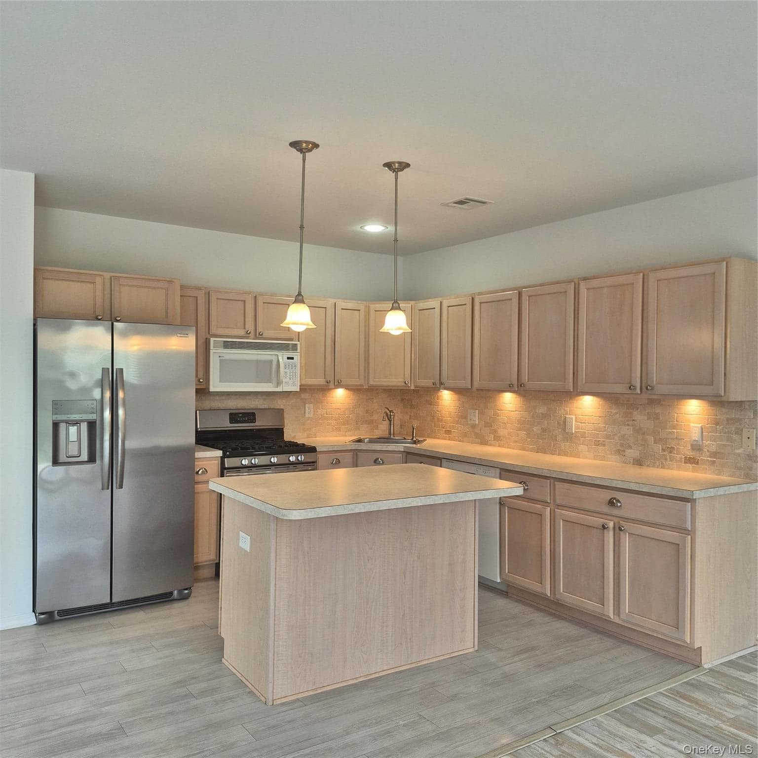 2501 Willow Pond Drive thumbnail 10