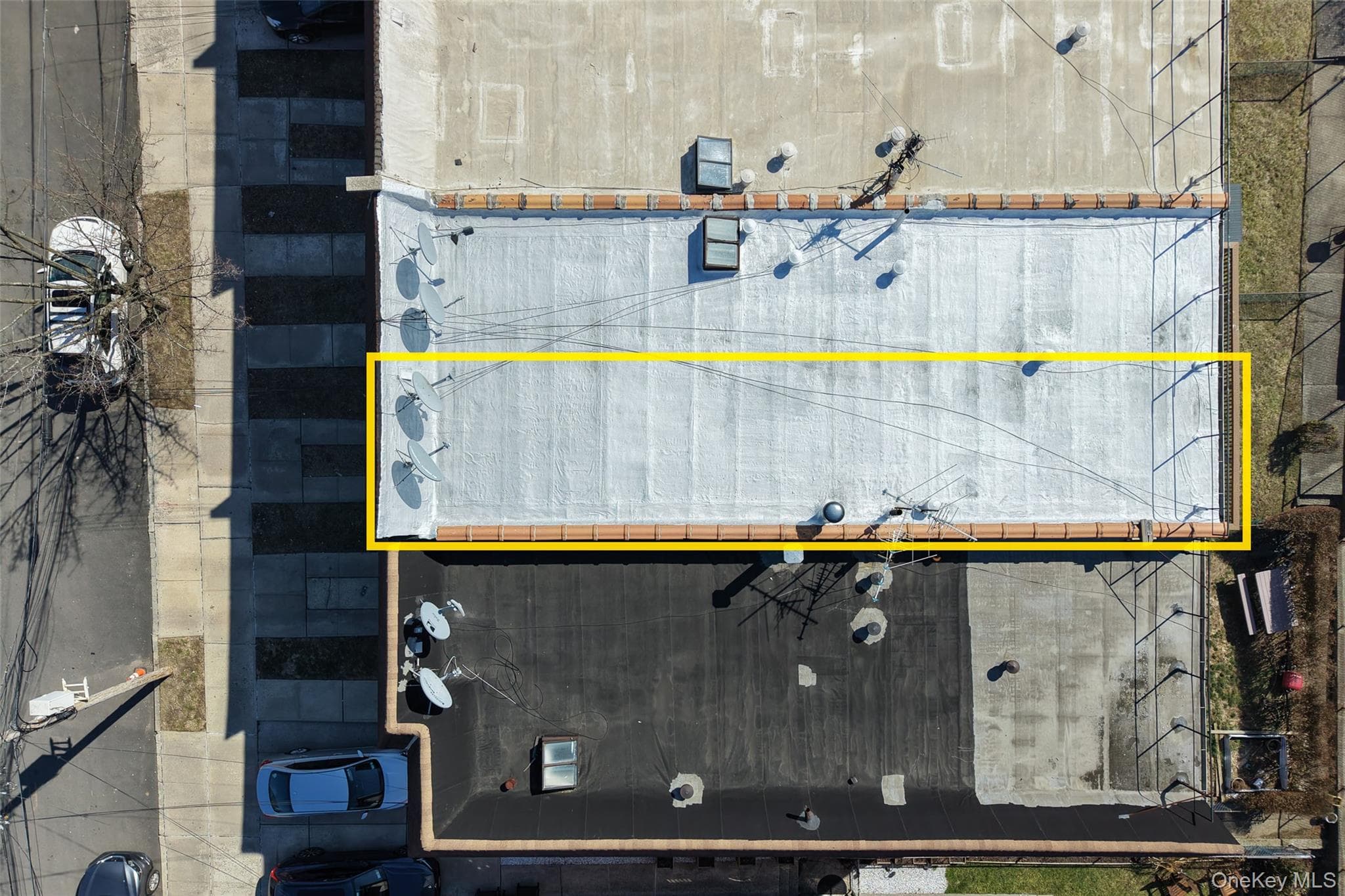 56-18 Cloverdale Boulevard thumbnail 34
