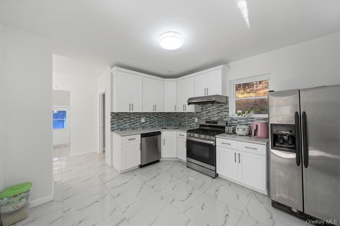 39 Reservoir Avenue thumbnail 10