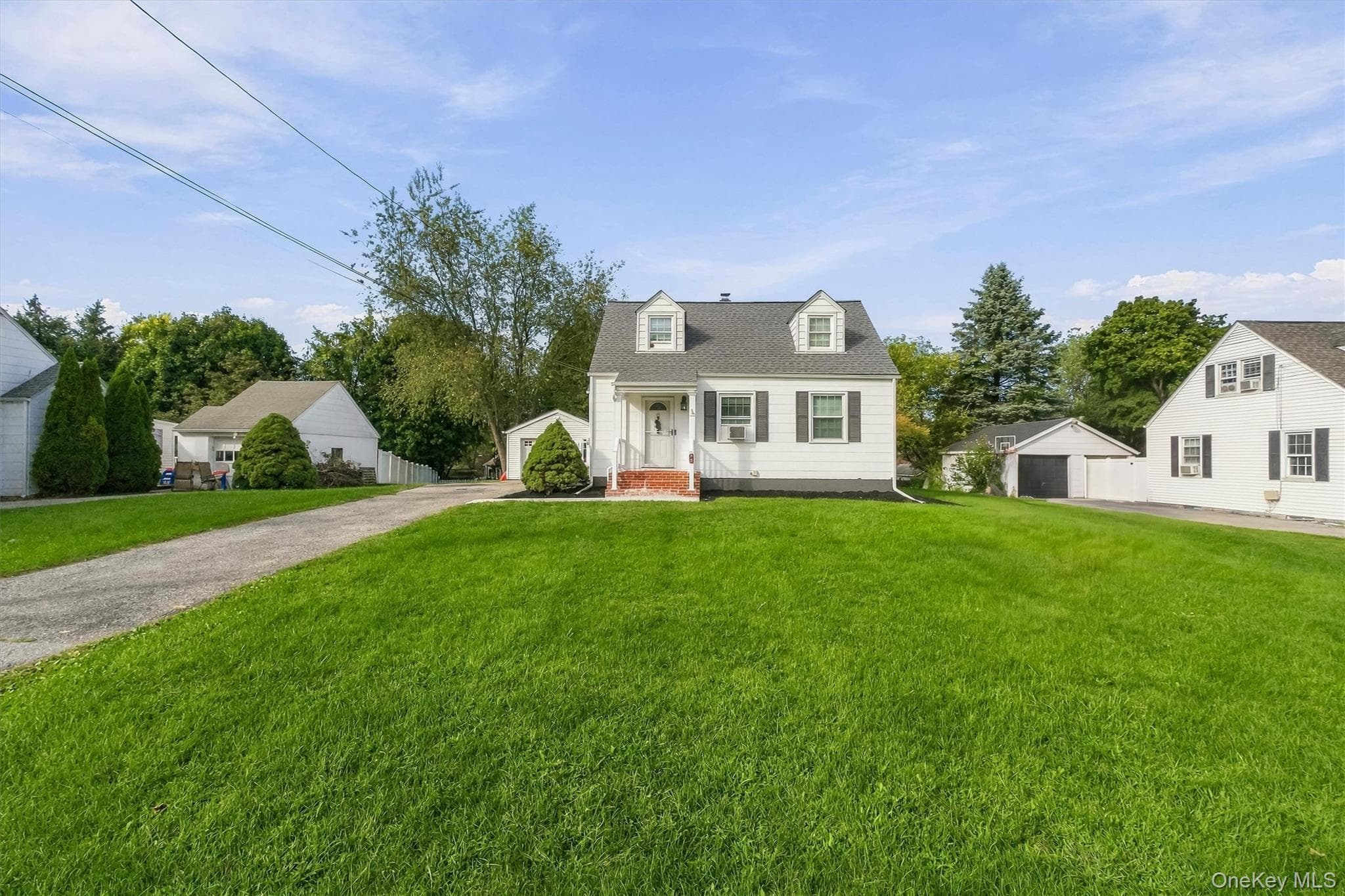 3 Kinderhook Drive thumbnail 2