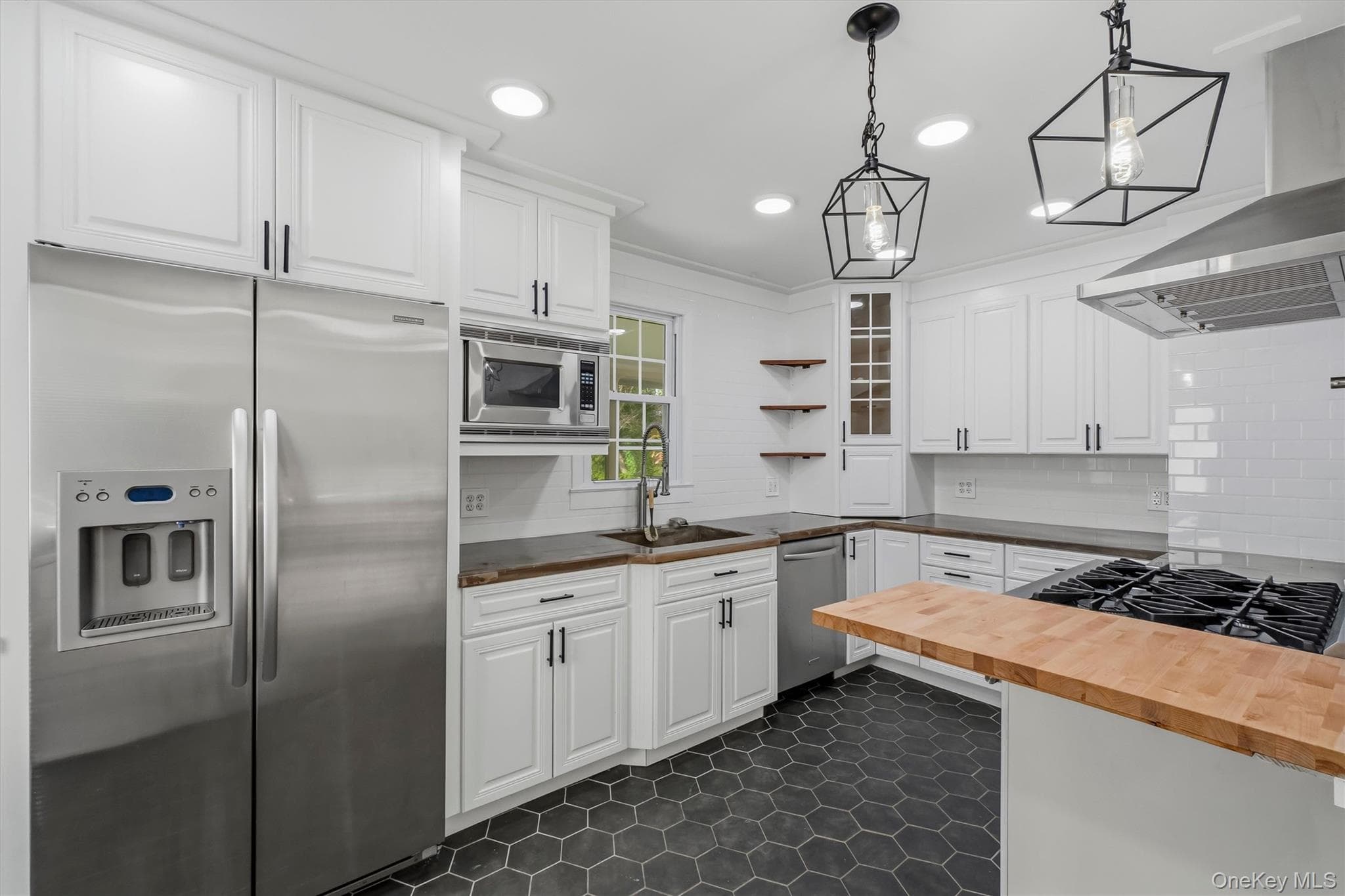 3 Kinderhook Drive thumbnail 8