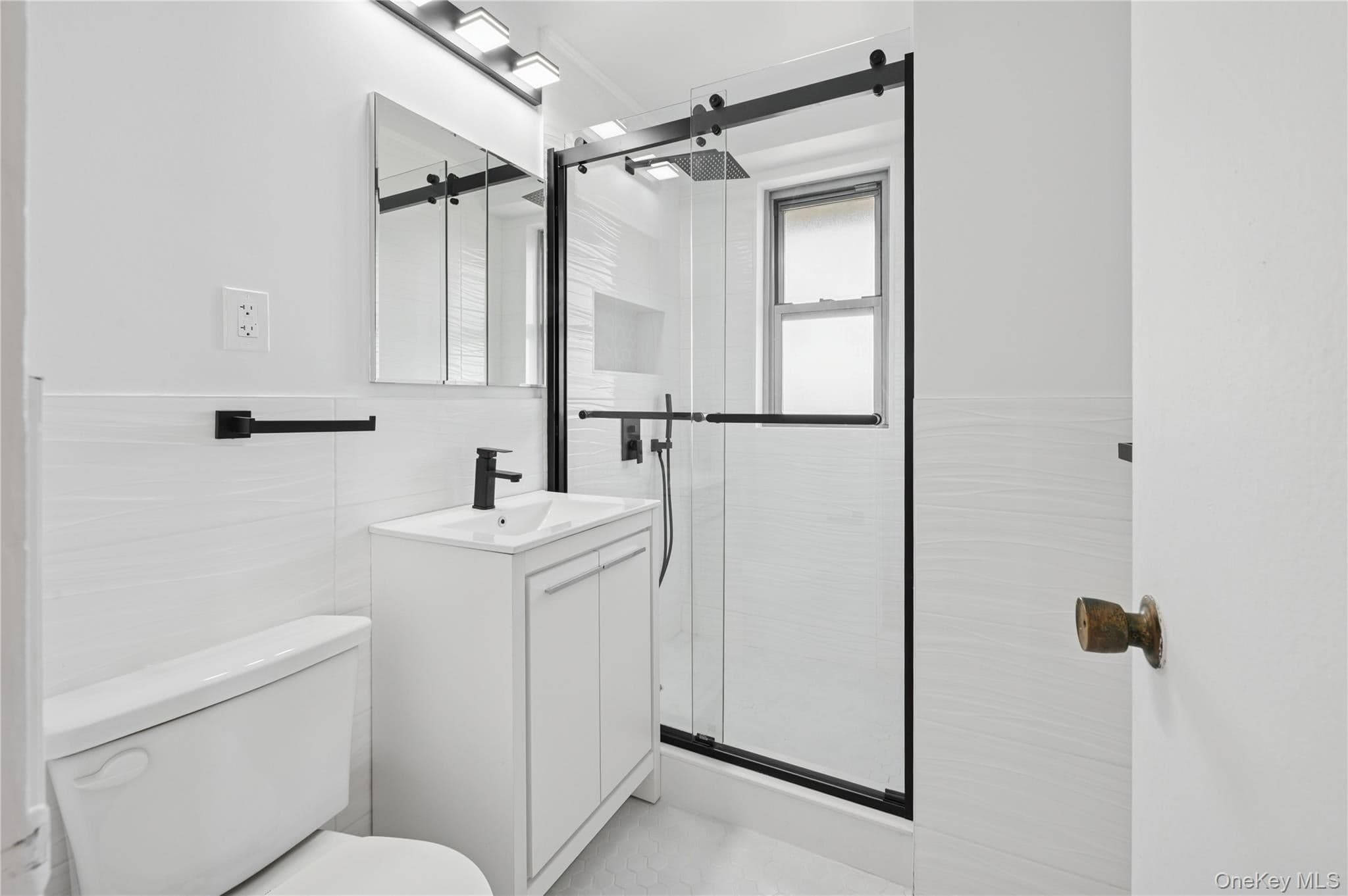 2500 Johnson Avenue Unit: 15N thumbnail 10