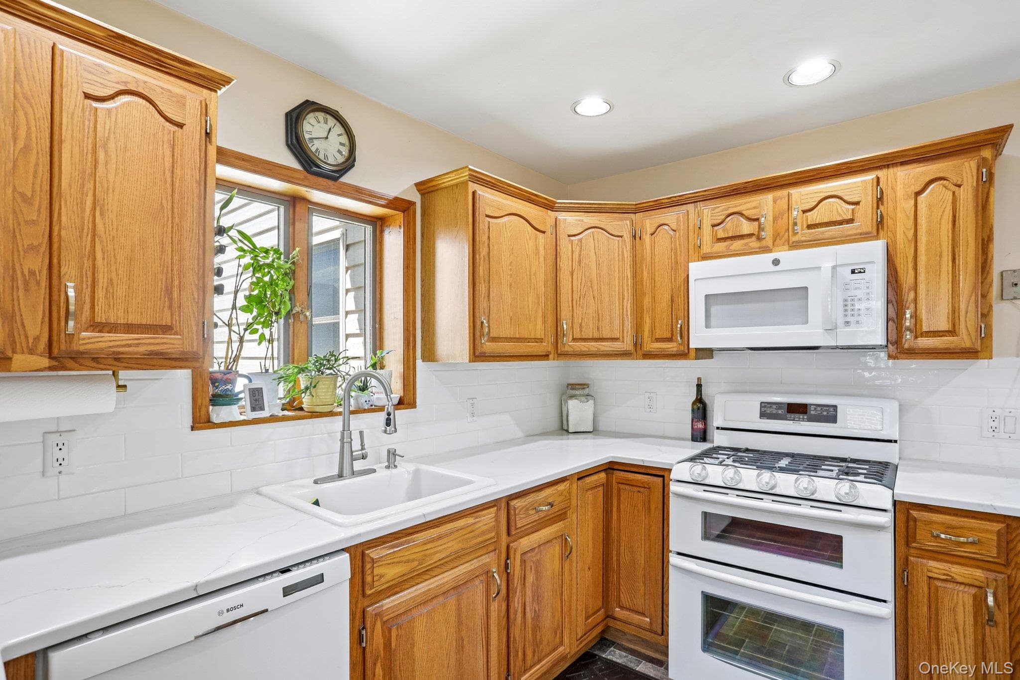 309 Bellevue Avenue thumbnail 15