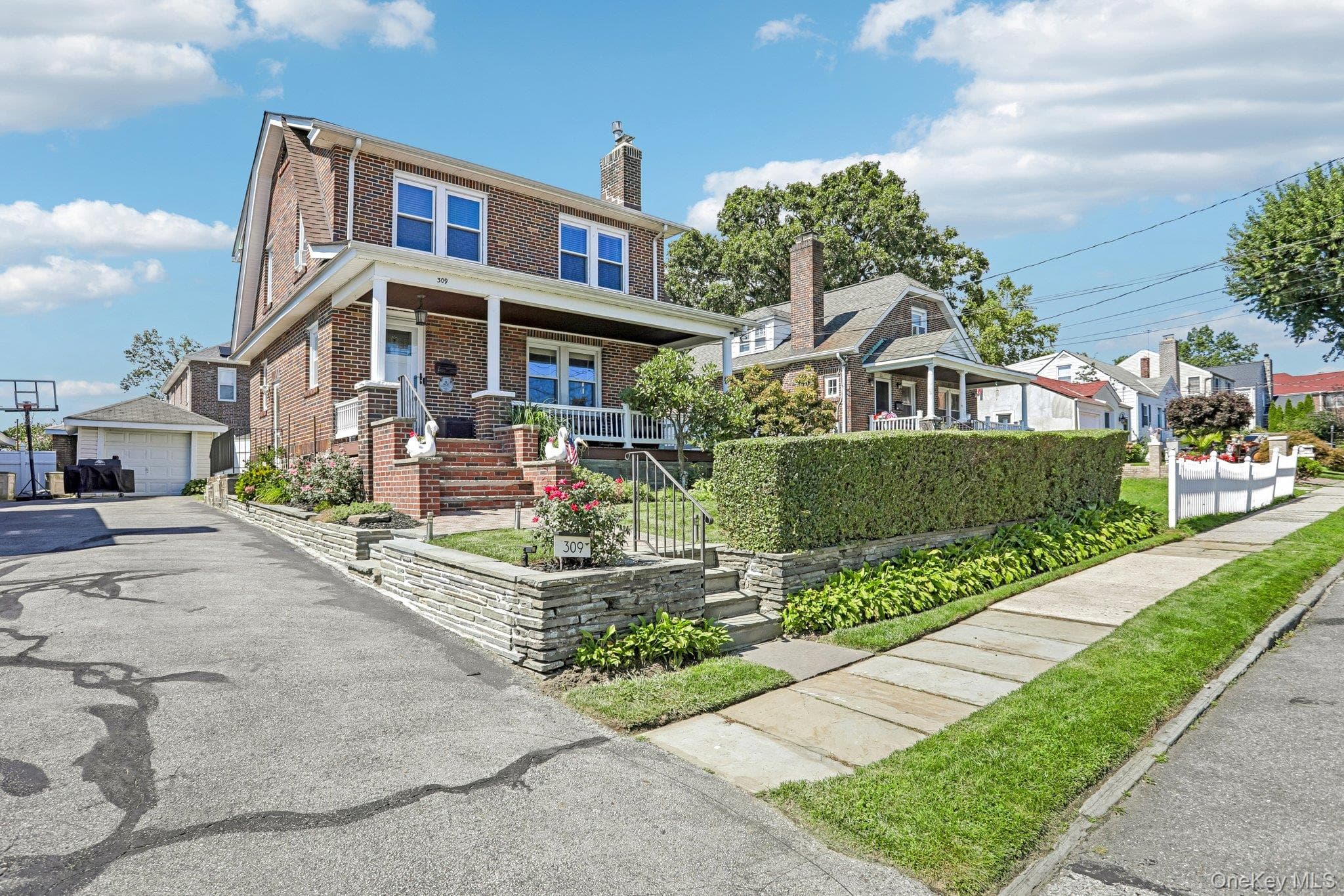 309 Bellevue Avenue thumbnail 38