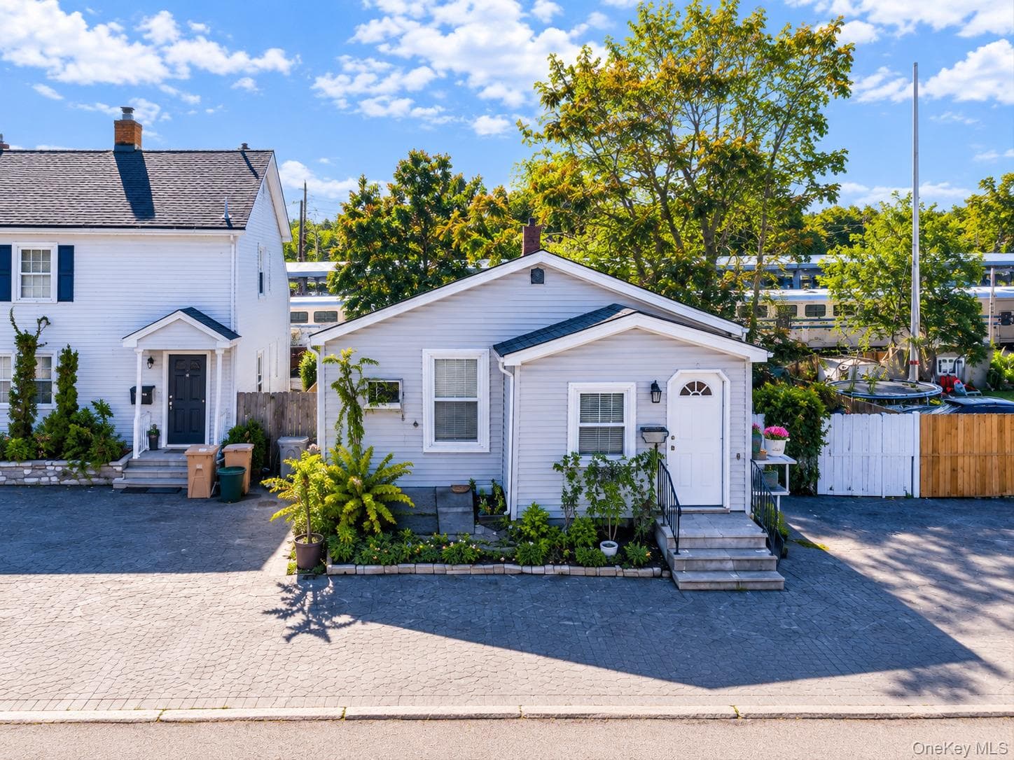 41 Funaro Court, Patchogue