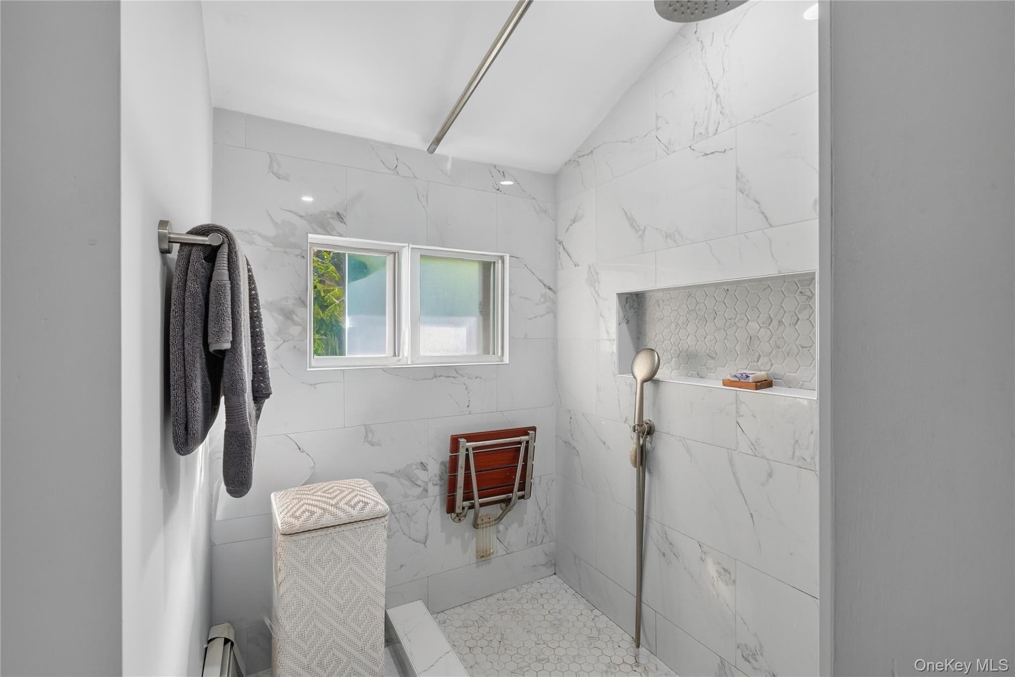 2 Bayview Terrace thumbnail 14