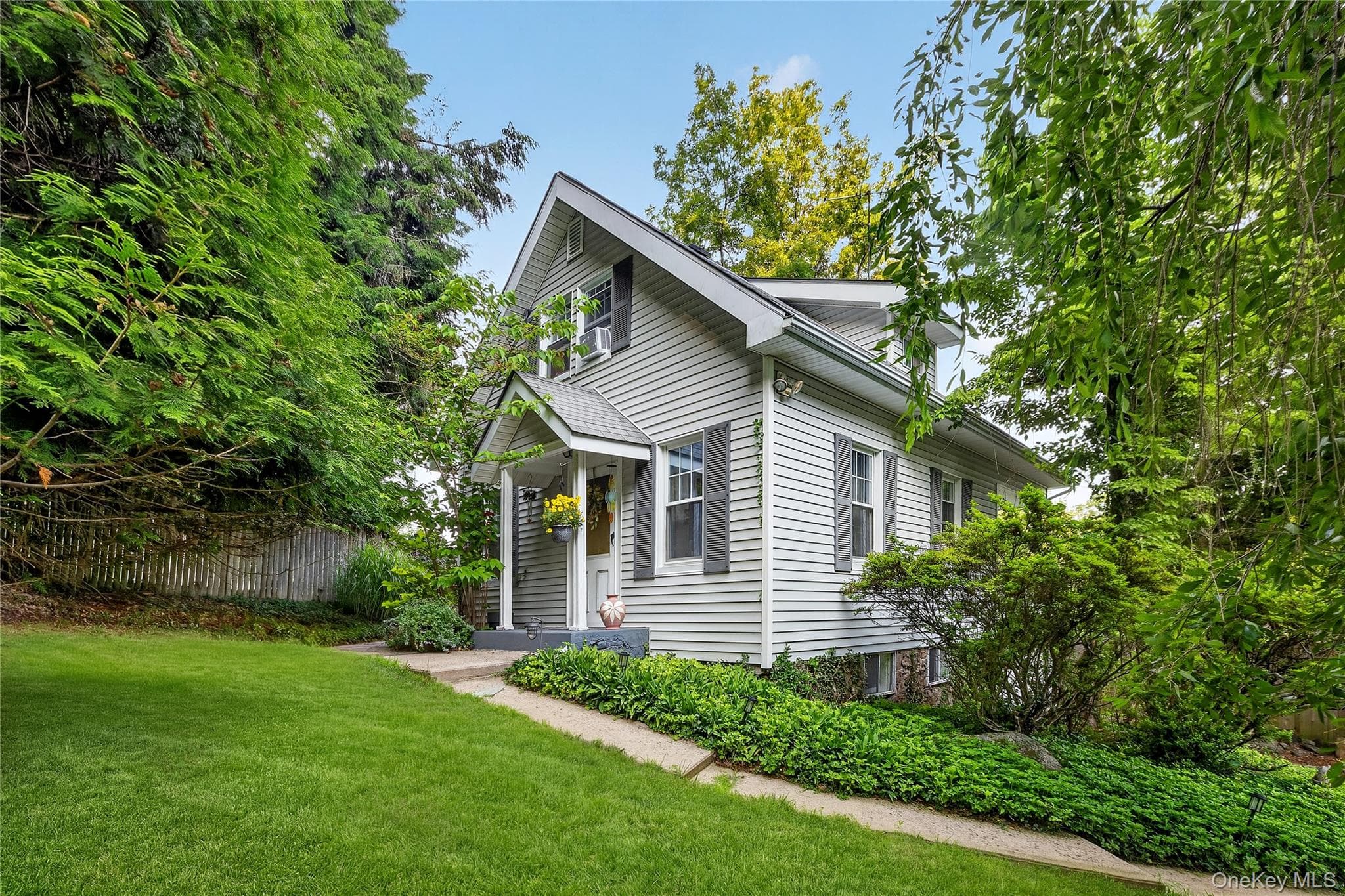 2 Bayview Terrace photo 1