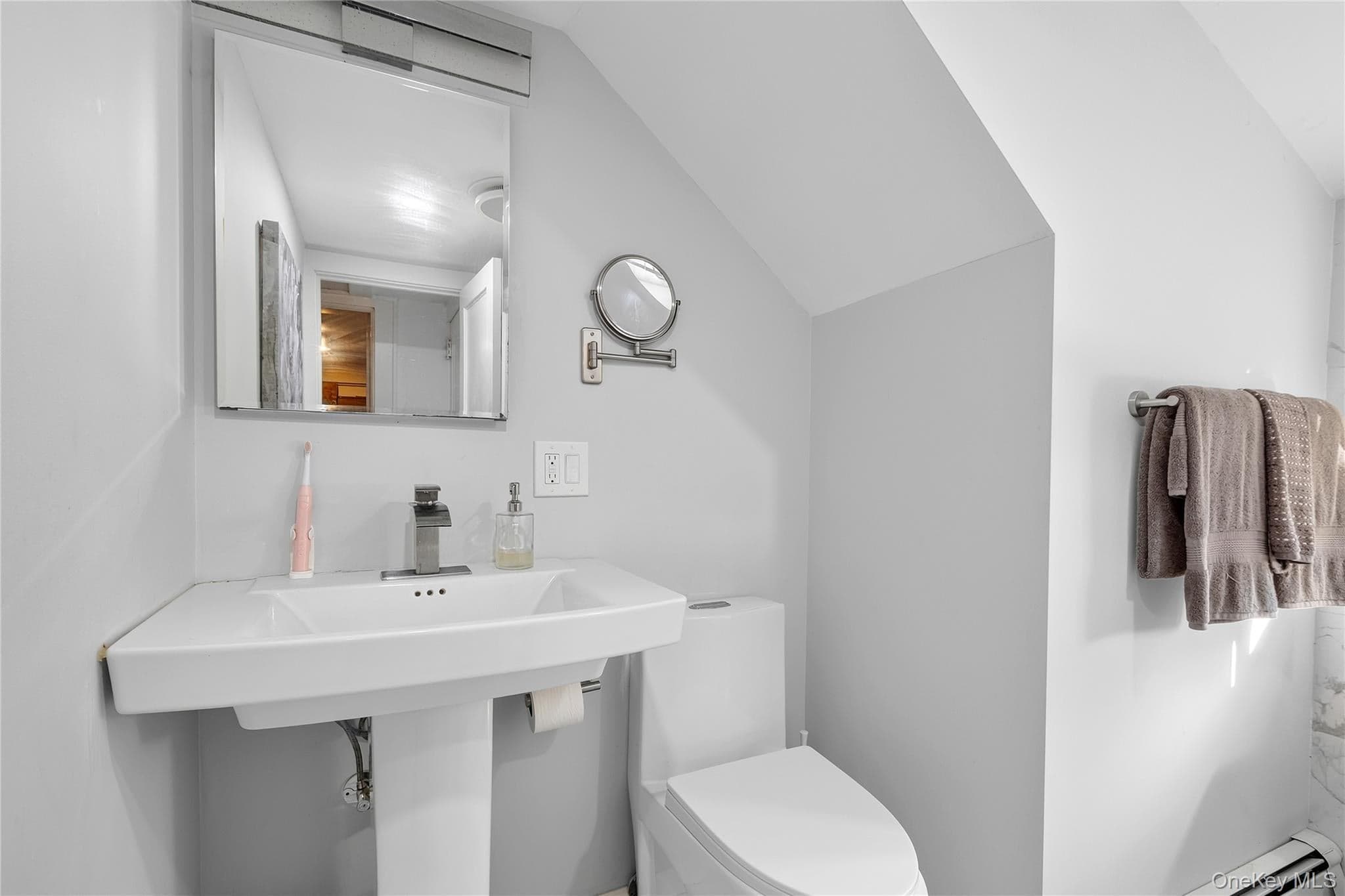 2 Bayview Terrace thumbnail 13