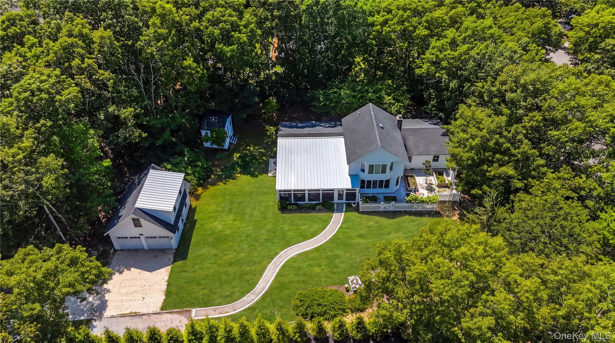 36 Breezy Drive, Sag Harbor