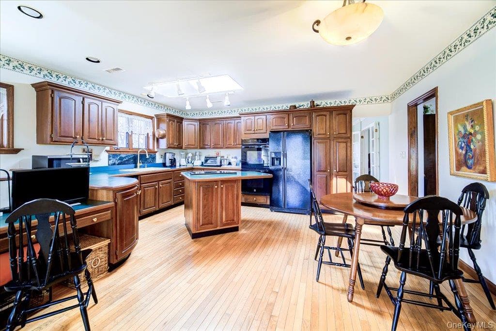 650 Netherwood Road thumbnail 16