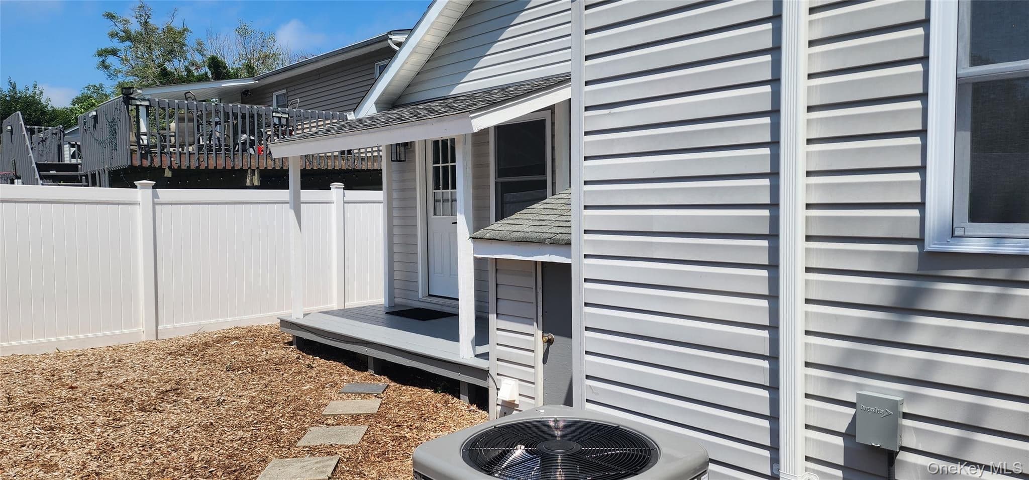 68 Montauk Drive thumbnail 10
