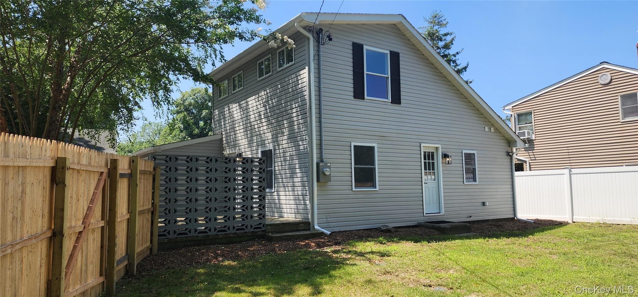 68 Montauk Drive thumbnail 12