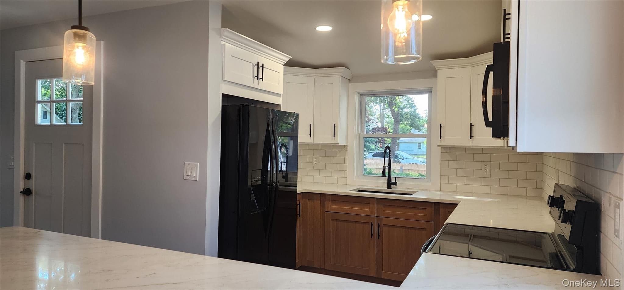 68 Montauk Drive thumbnail 2
