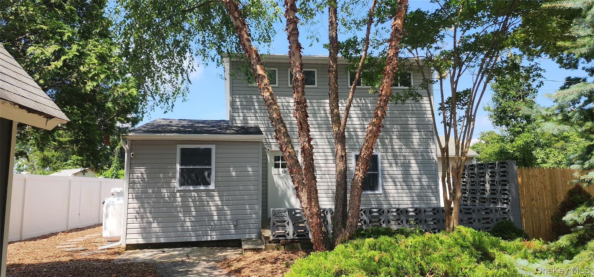 68 Montauk Drive thumbnail 9