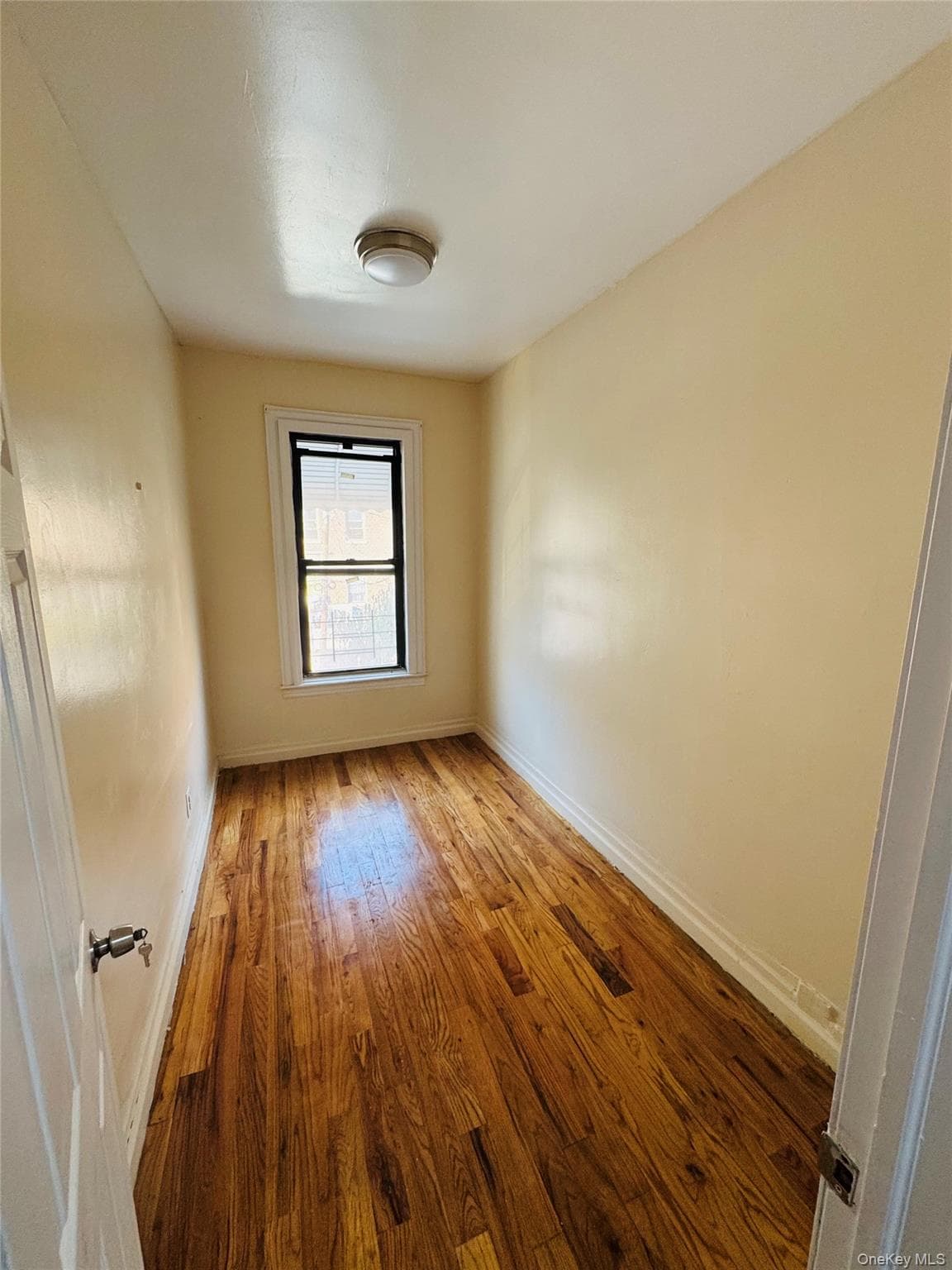 342 E 194th Street thumbnail 6