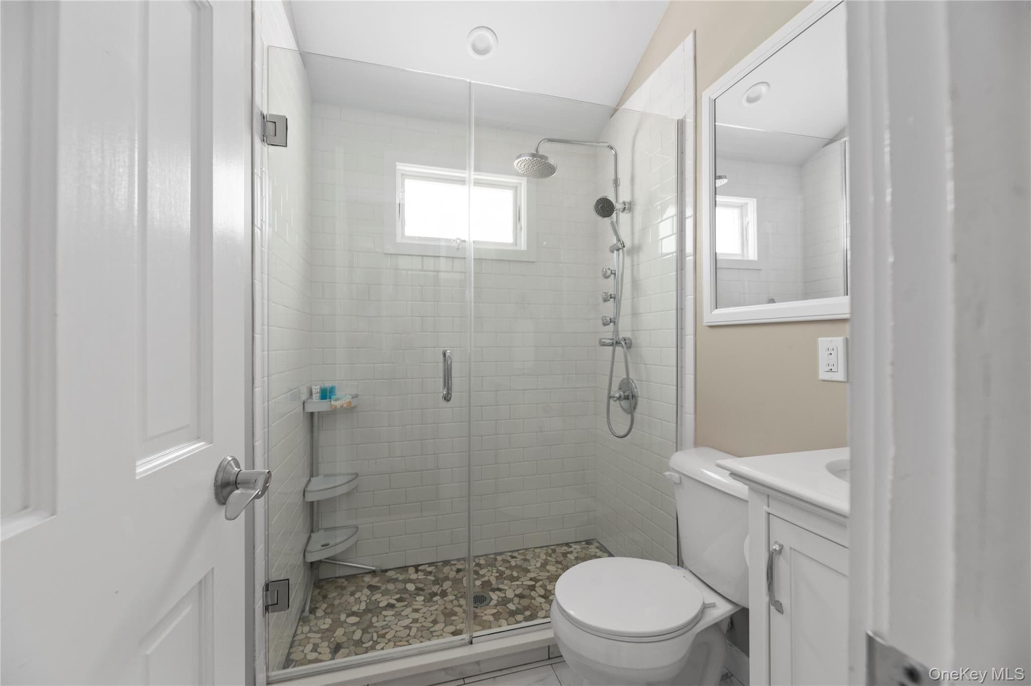 20 Seneca Street thumbnail 11
