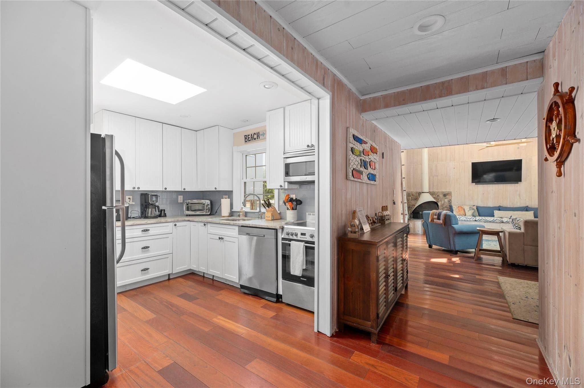 20 Seneca Street thumbnail 5