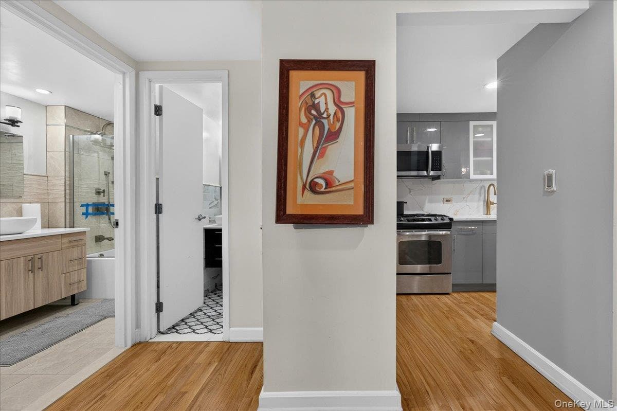 775 Lafayette Avenue Unit: 8E thumbnail 9