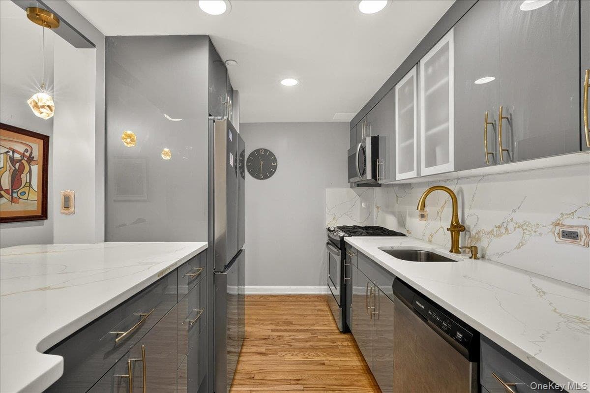 775 Lafayette Avenue Unit: 8E thumbnail 7
