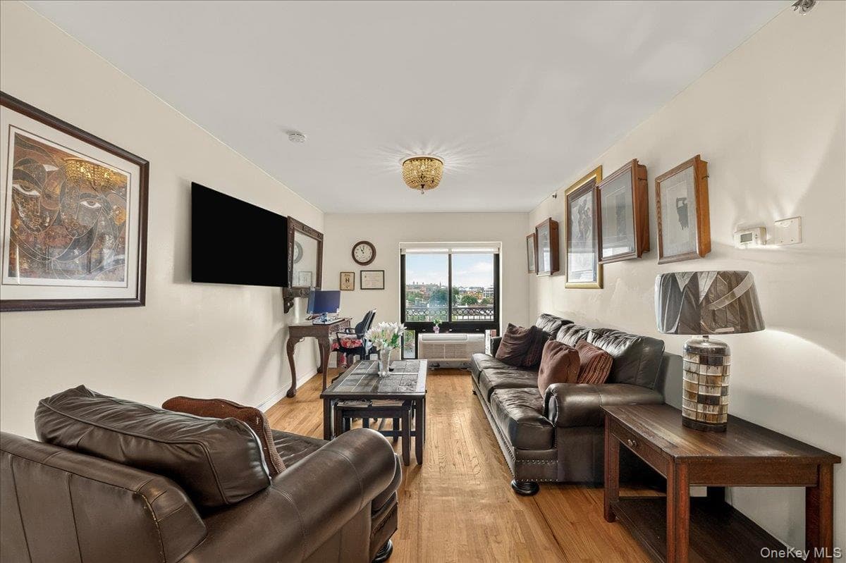 775 Lafayette Avenue Unit: 8E thumbnail 4