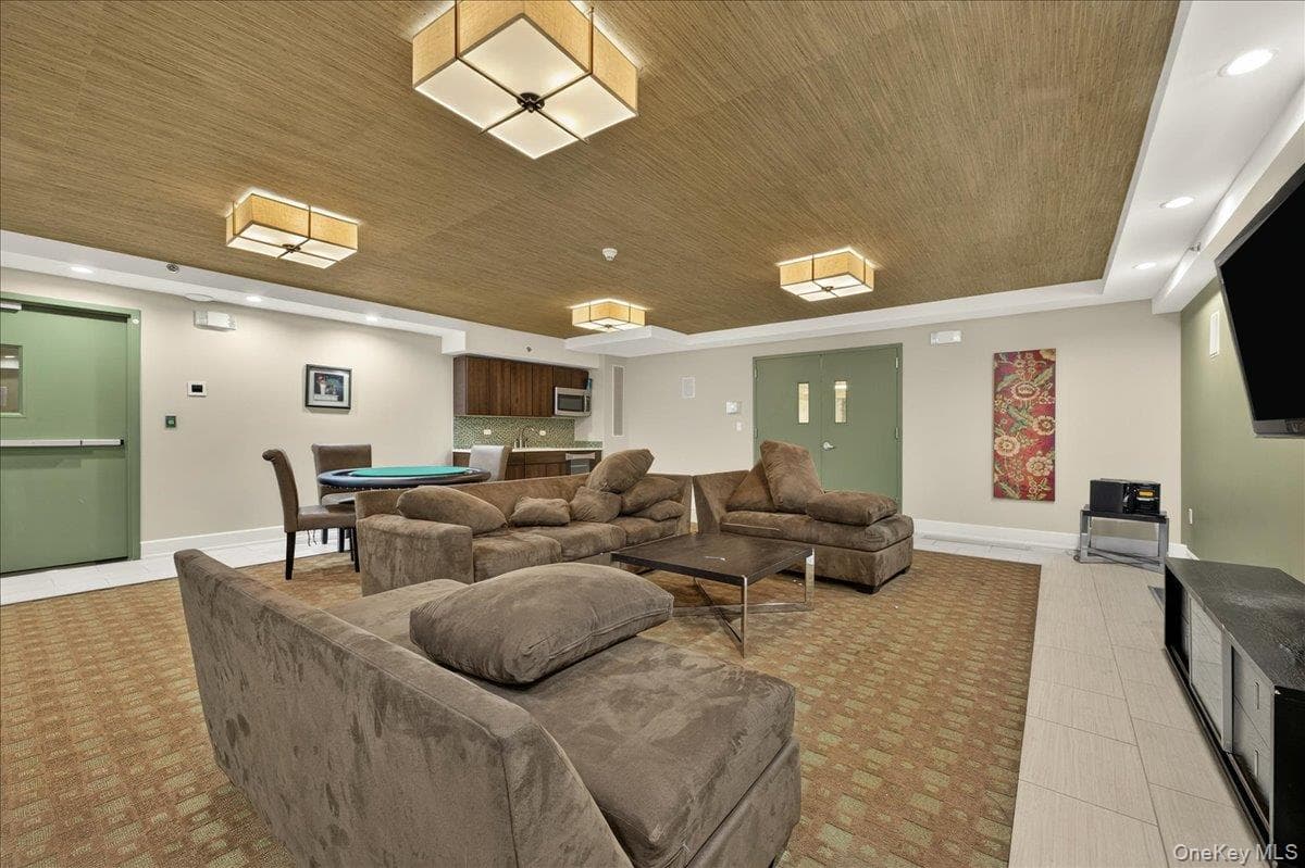 775 Lafayette Avenue Unit: 8E thumbnail 17