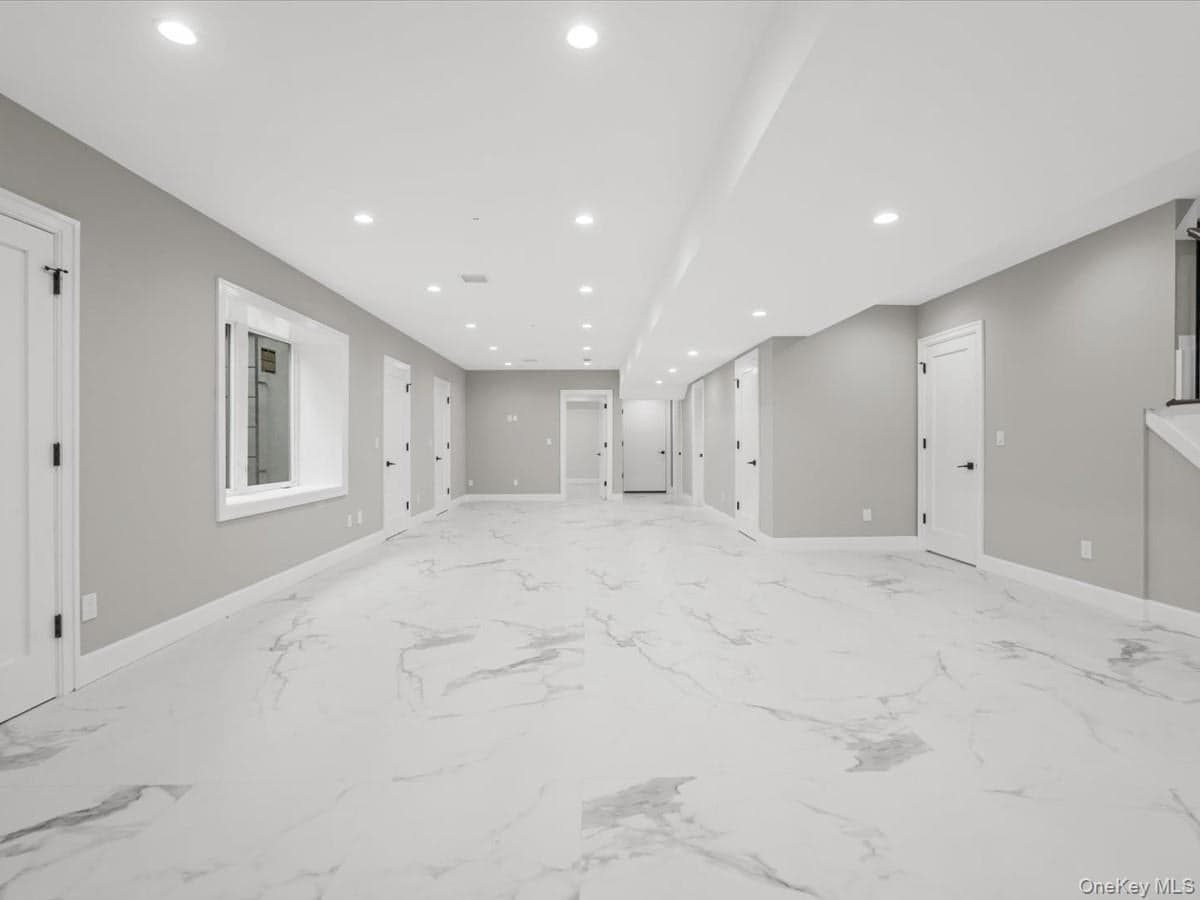 7 Floyd Place thumbnail 32
