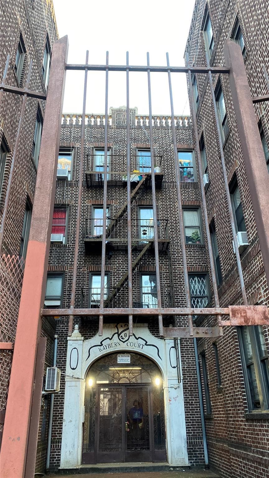 97-52 75th Street St thumbnail 9