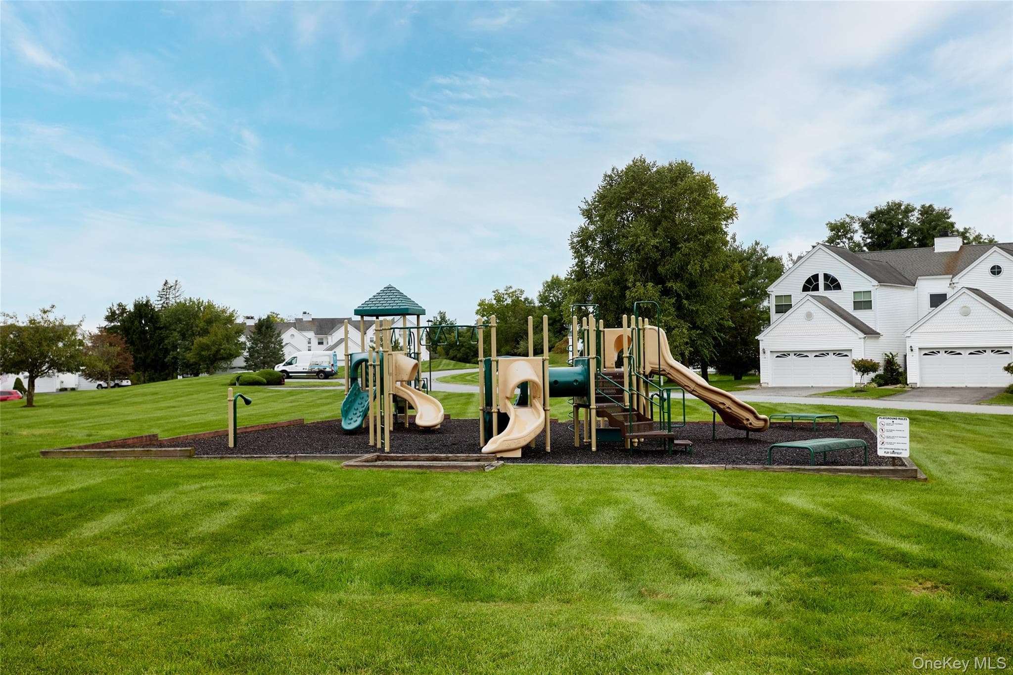 85 Roosevelt Drive thumbnail 39