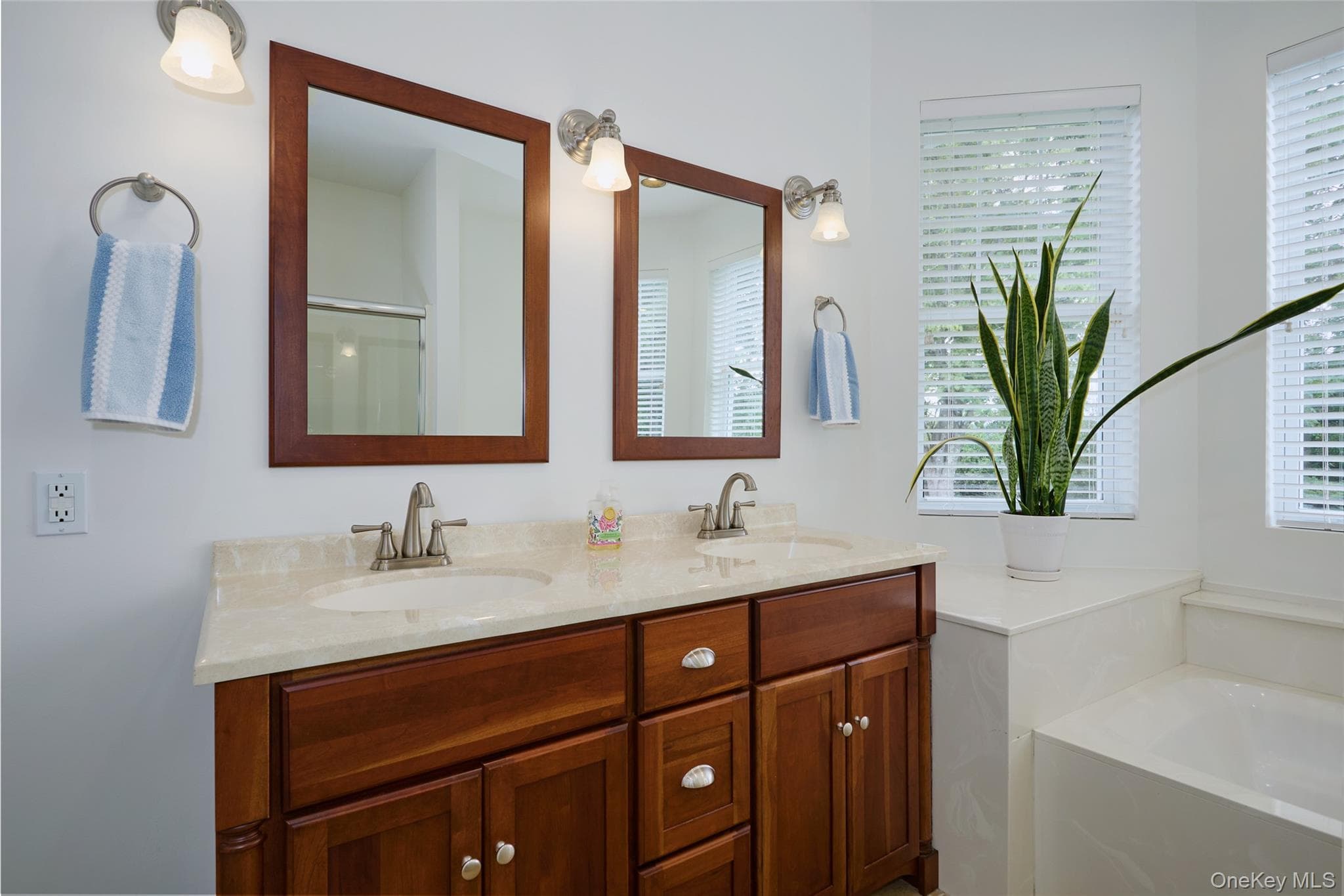 85 Roosevelt Drive thumbnail 29