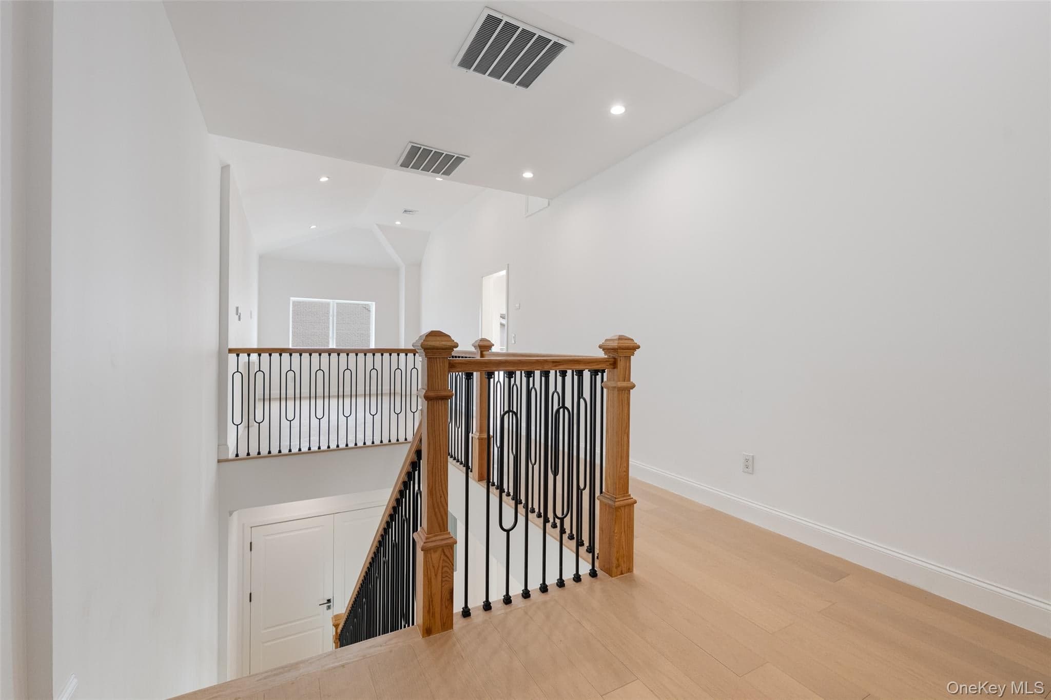 4 Angelas Place Unit: 1 thumbnail 29