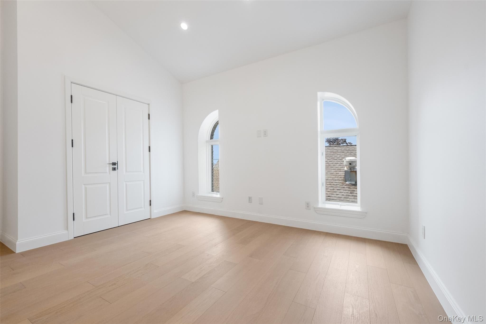 4 Angelas Place Unit: 1 thumbnail 32