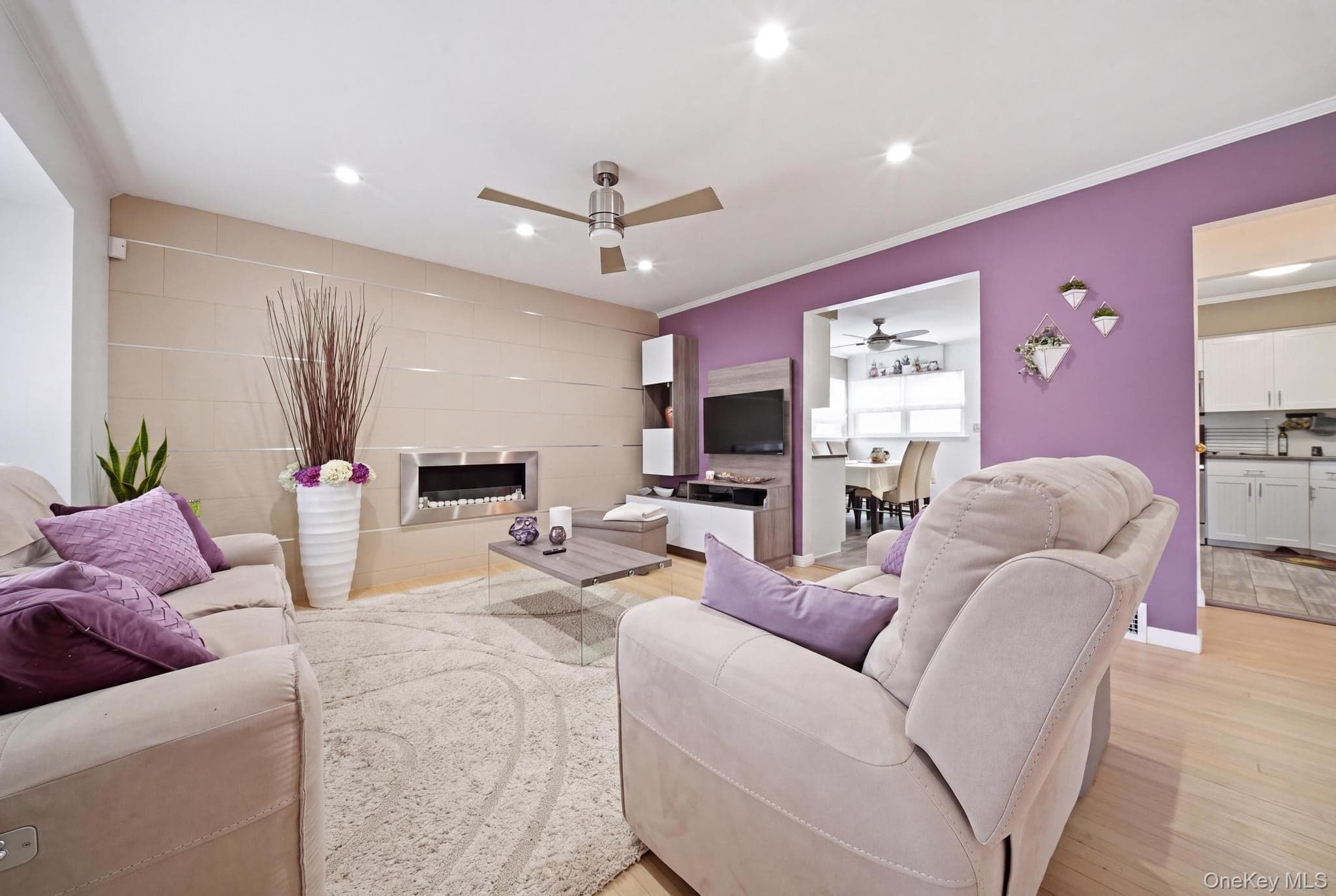 66 Caroline Avenue thumbnail 3