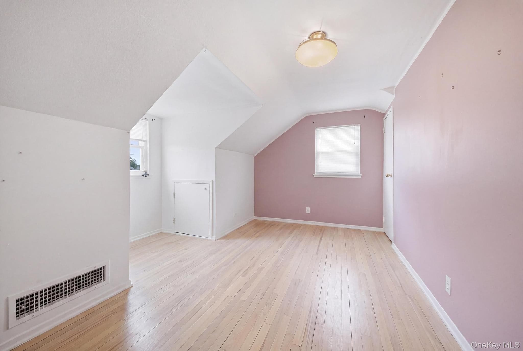 66 Caroline Avenue thumbnail 16