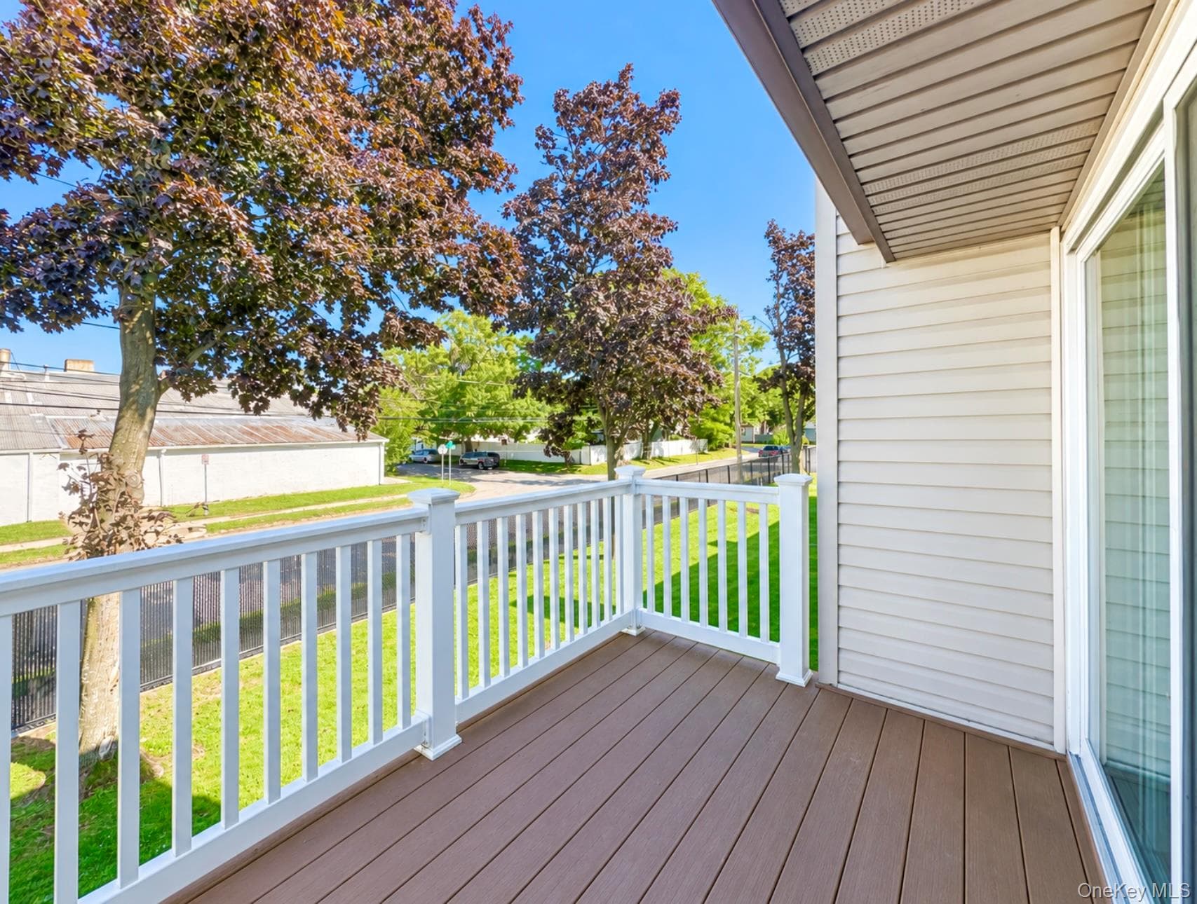 160 Cambridge Drive thumbnail 21