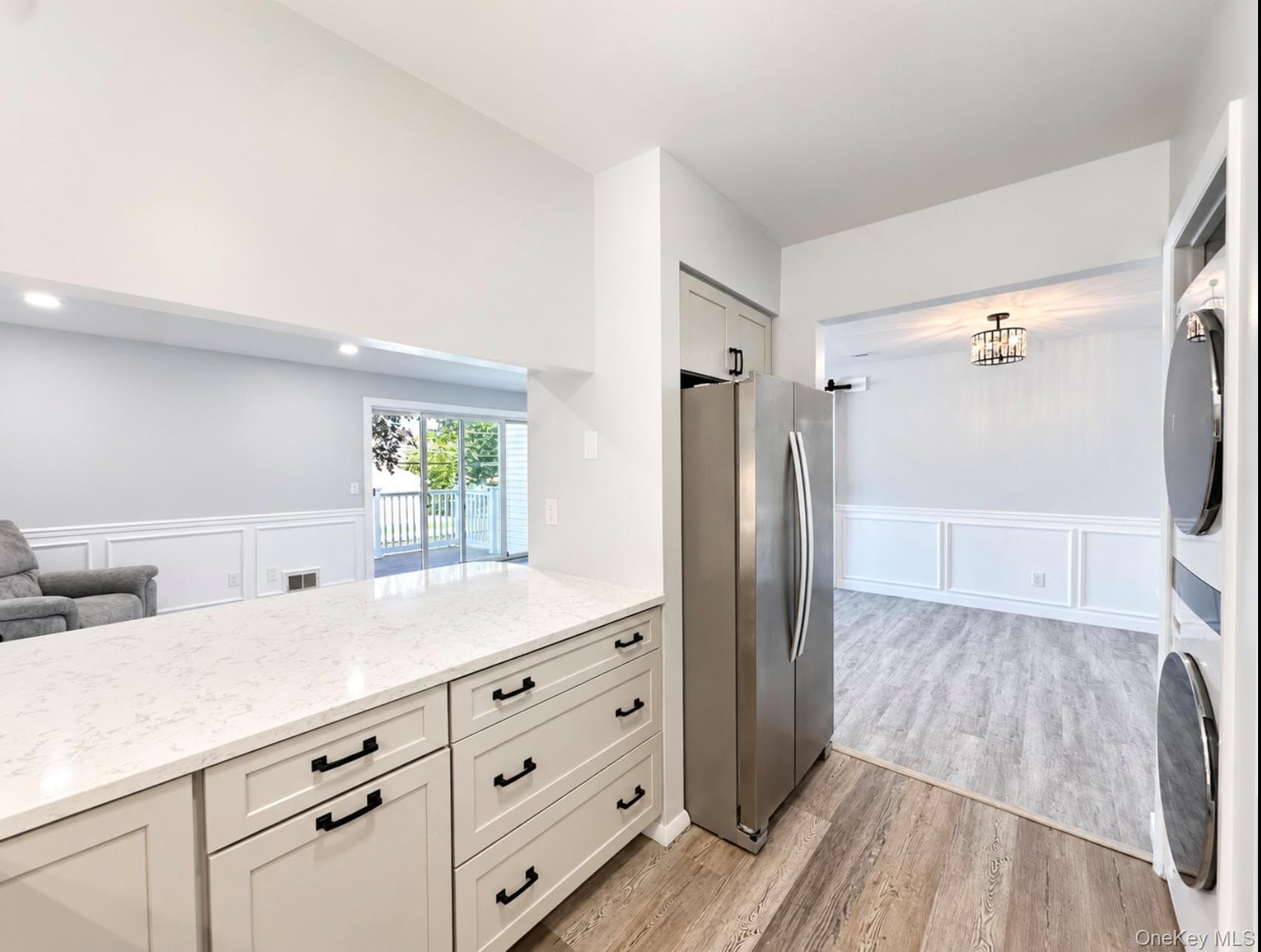 160 Cambridge Drive thumbnail 8
