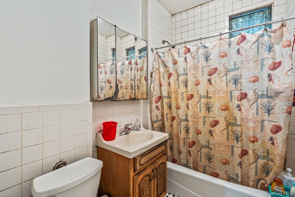 1715 Saint Peters Avenue thumbnail 27