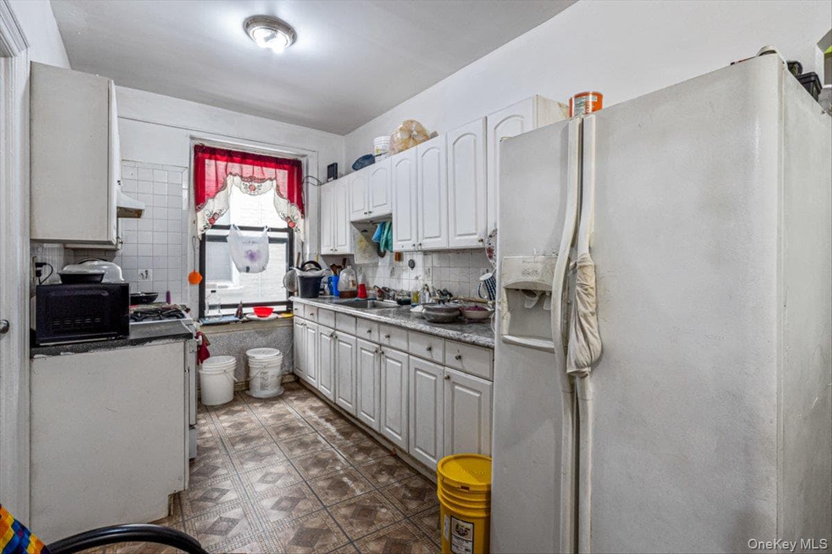 1715 Saint Peters Avenue thumbnail 24