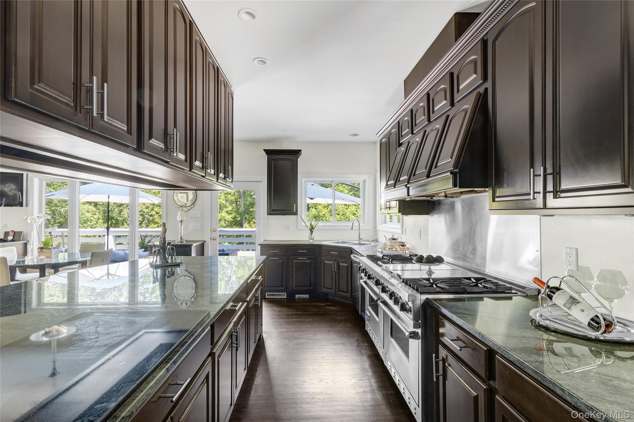 236 Hardscrabble Road thumbnail 11