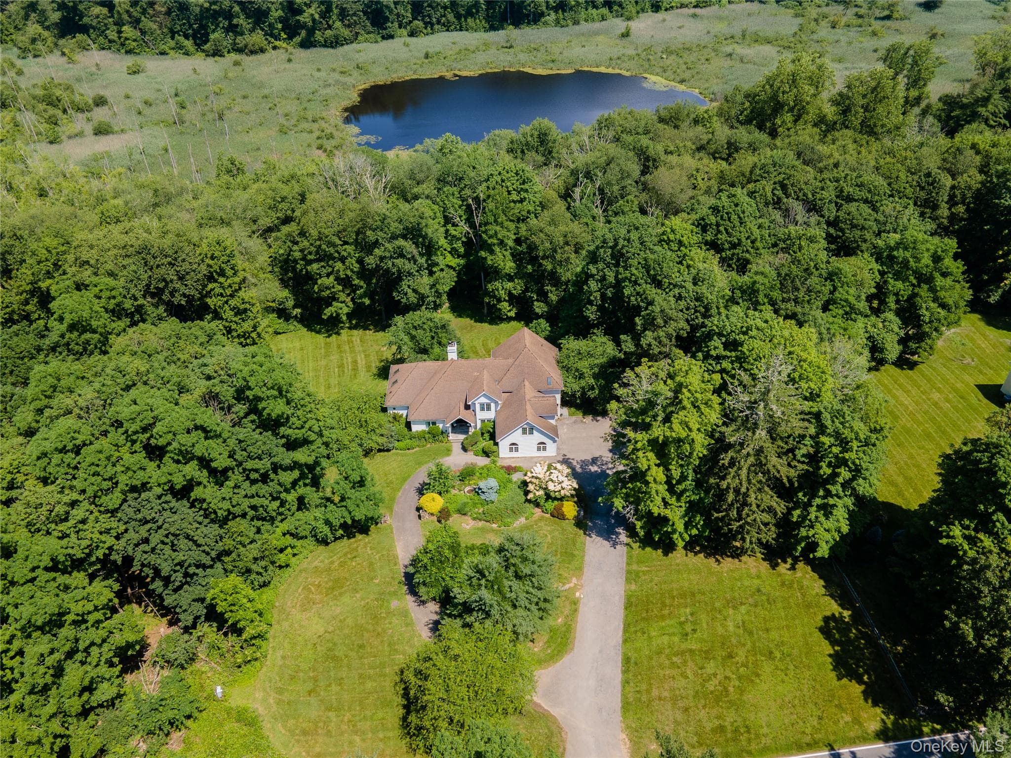 236 Hardscrabble Road thumbnail 4