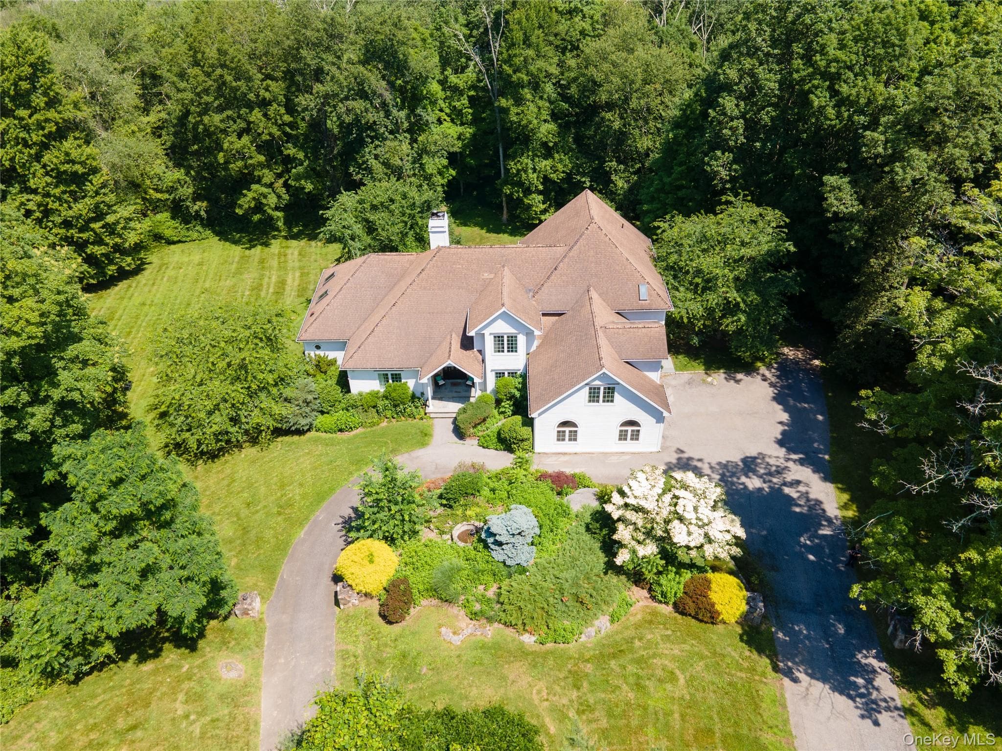 236 Hardscrabble Road thumbnail 3