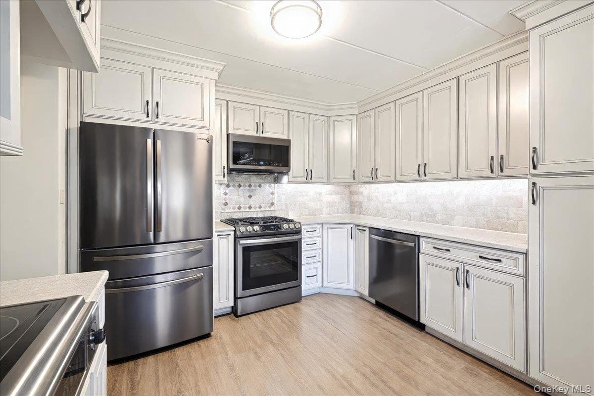 540 Ellsworth Avenue Unit: D2 thumbnail 11