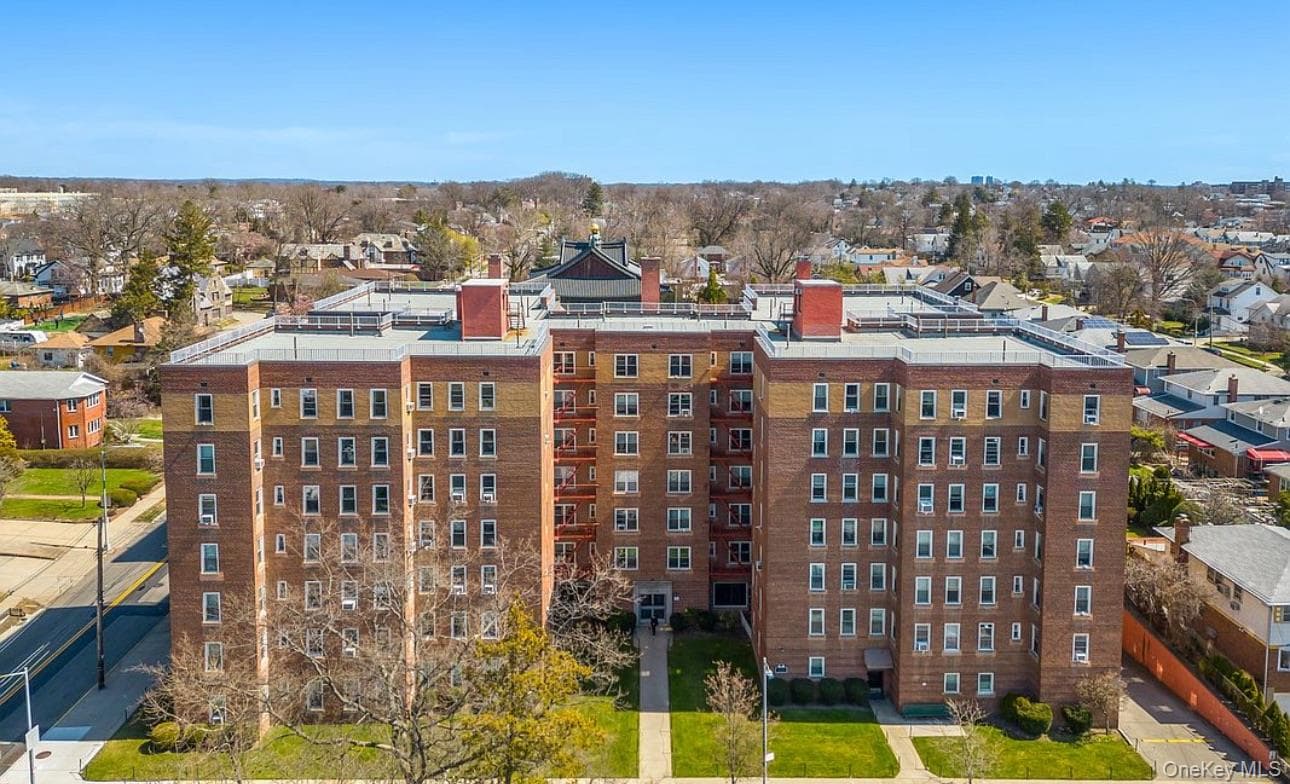 30-11 Parsons Boulevard Unit: 5A photo 1