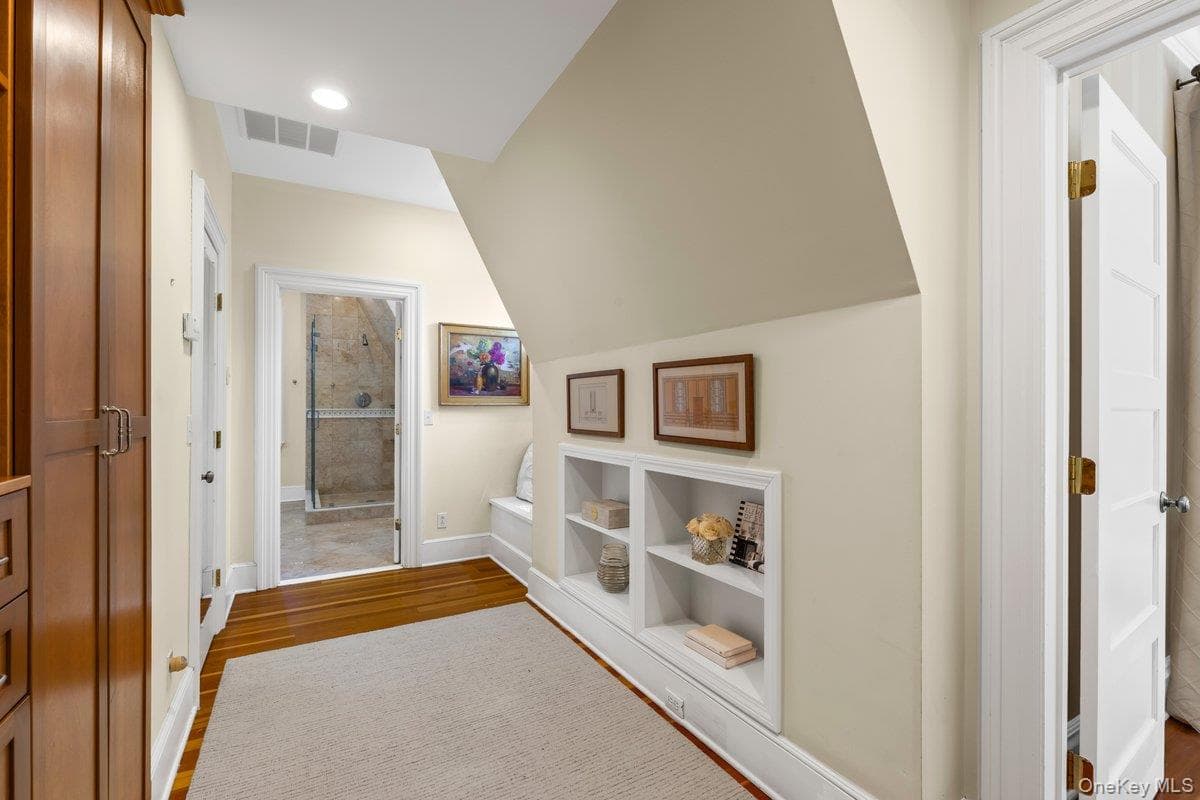 731 Forest Avenue thumbnail 32