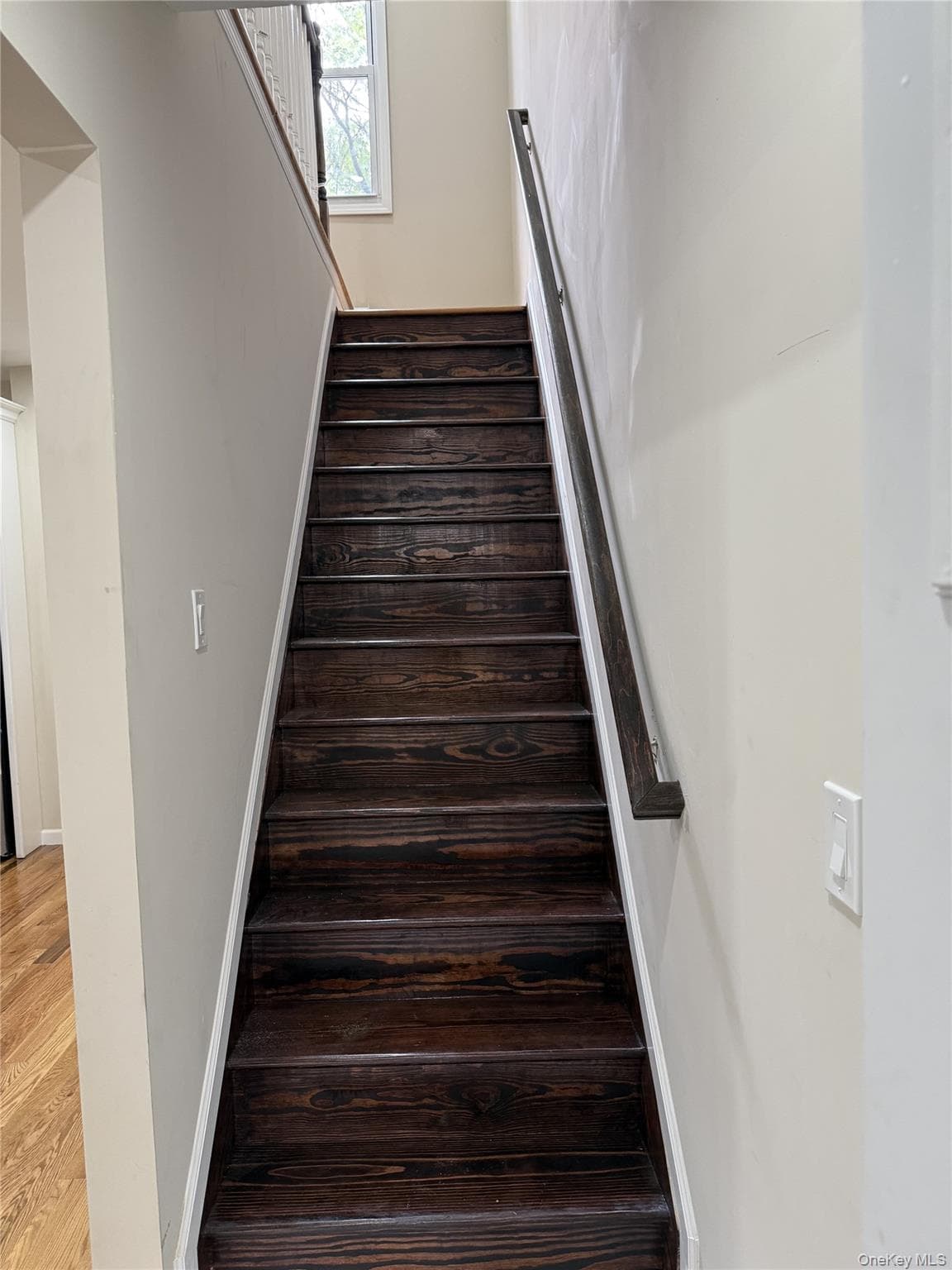 389 Warwick Street thumbnail 9