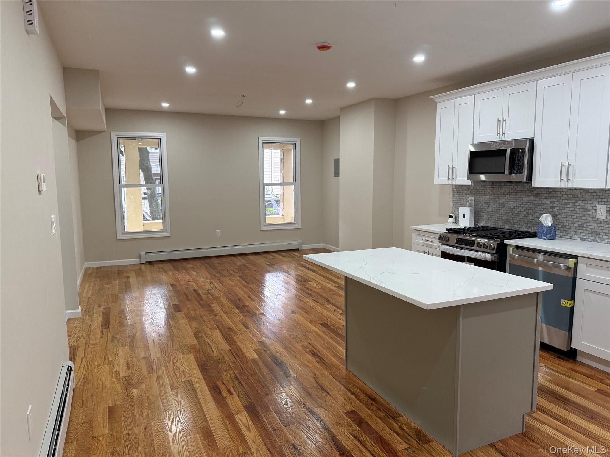 389 Warwick Street thumbnail 11