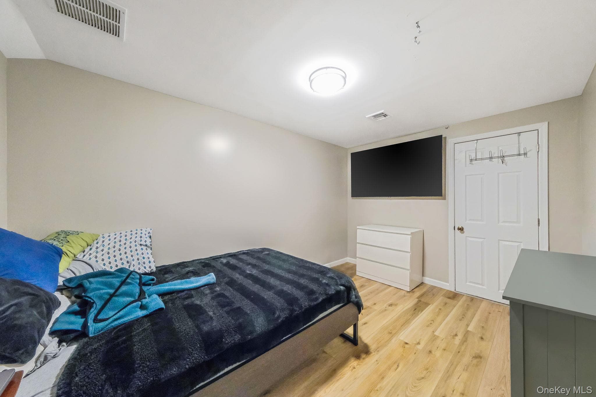 231 W Woodside Avenue thumbnail 11